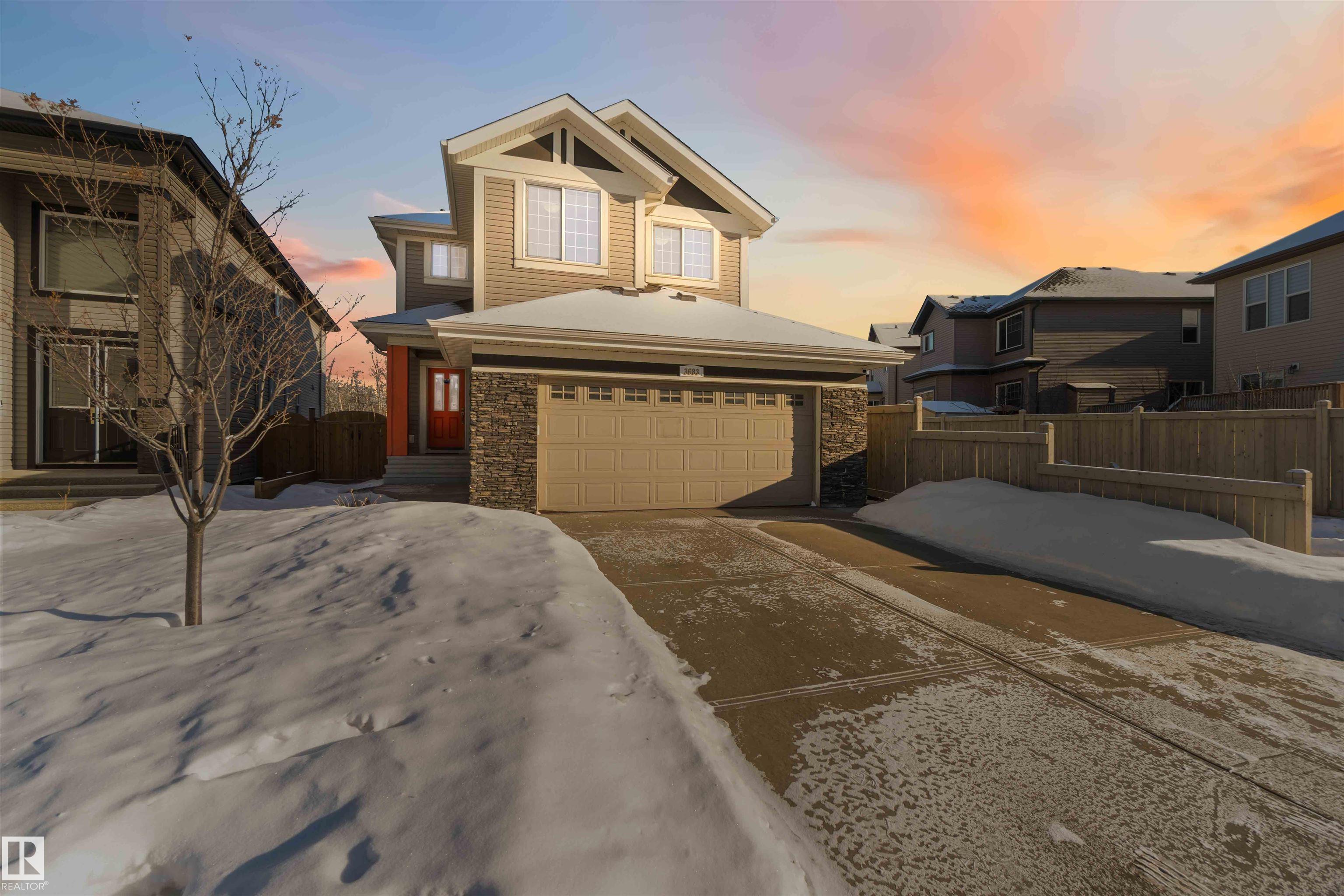 3683 8 Street NW, Maple Crest, Edmonton 2