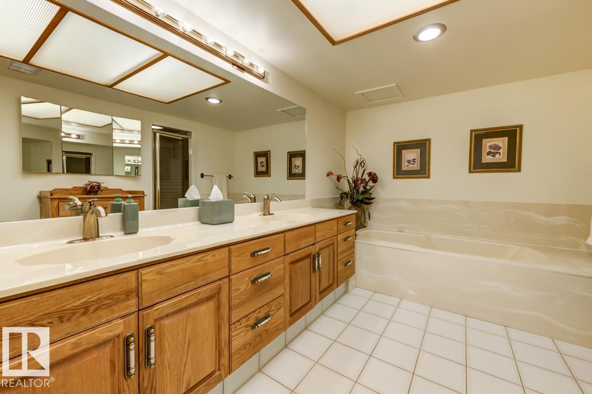 Photo 40 at 1403 - 11503 100 Avenue NW, Wîhkwêntôwin, Edmonton