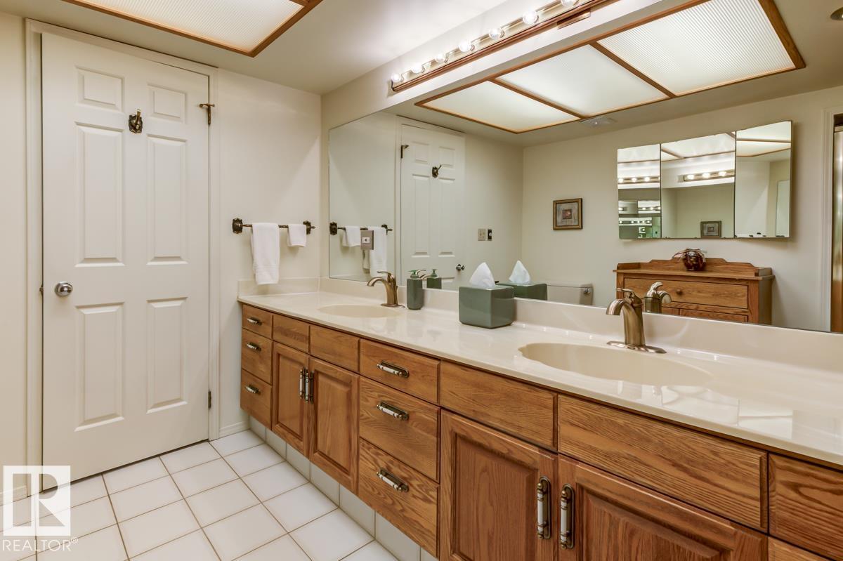 Photo 42 at 1403 - 11503 100 Avenue NW, Wîhkwêntôwin, Edmonton