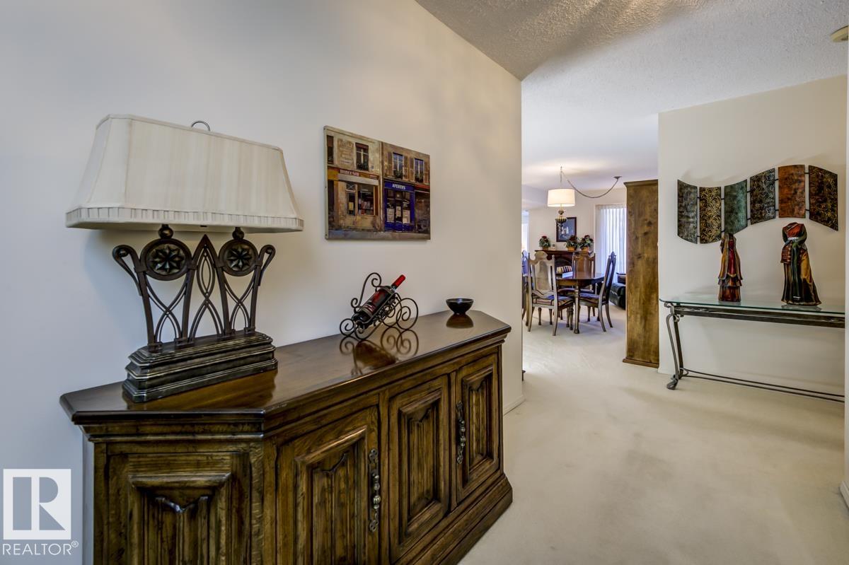 Photo 7 at 1403 - 11503 100 Avenue NW, Wîhkwêntôwin, Edmonton