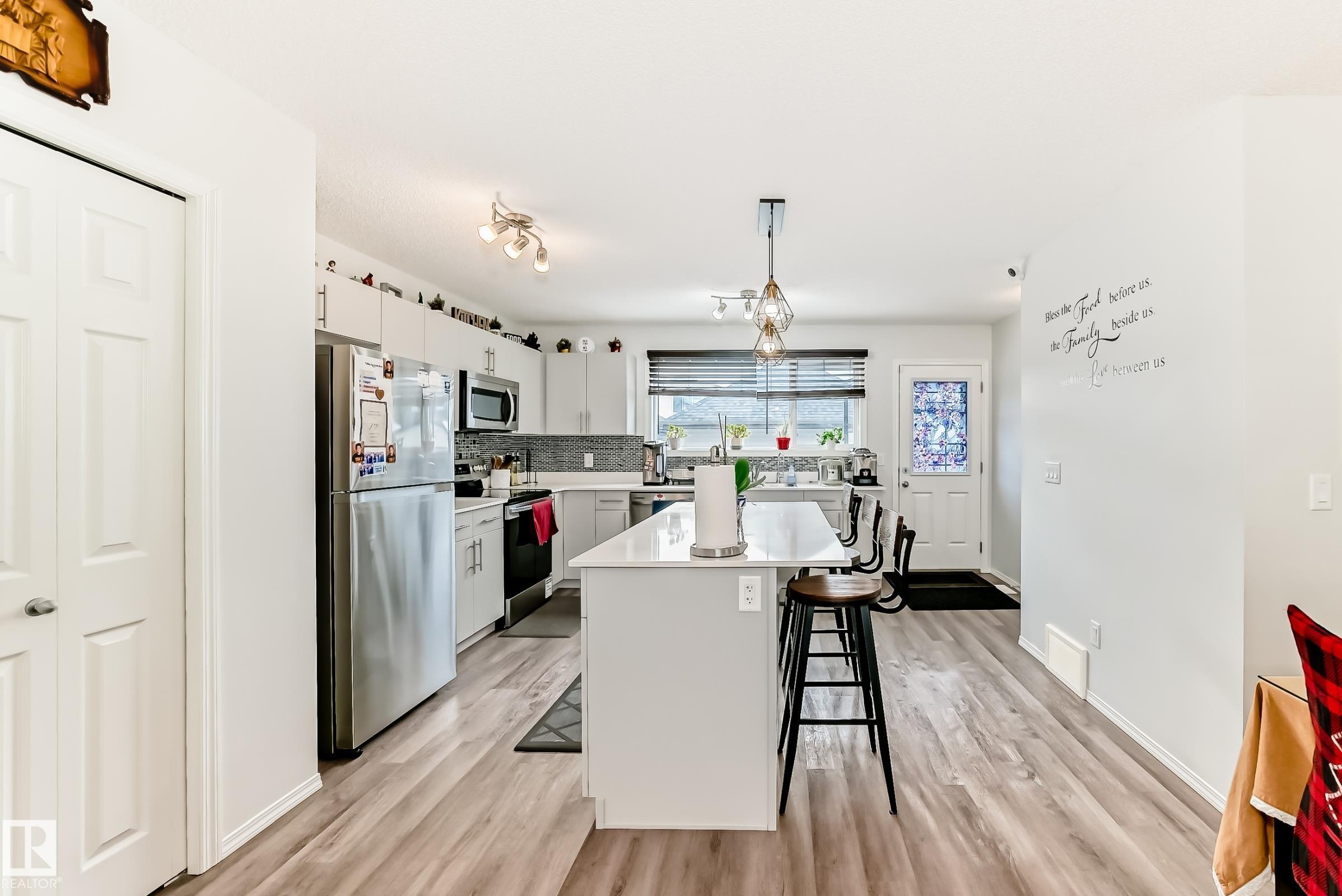 Picture for 19303 27 AV NW