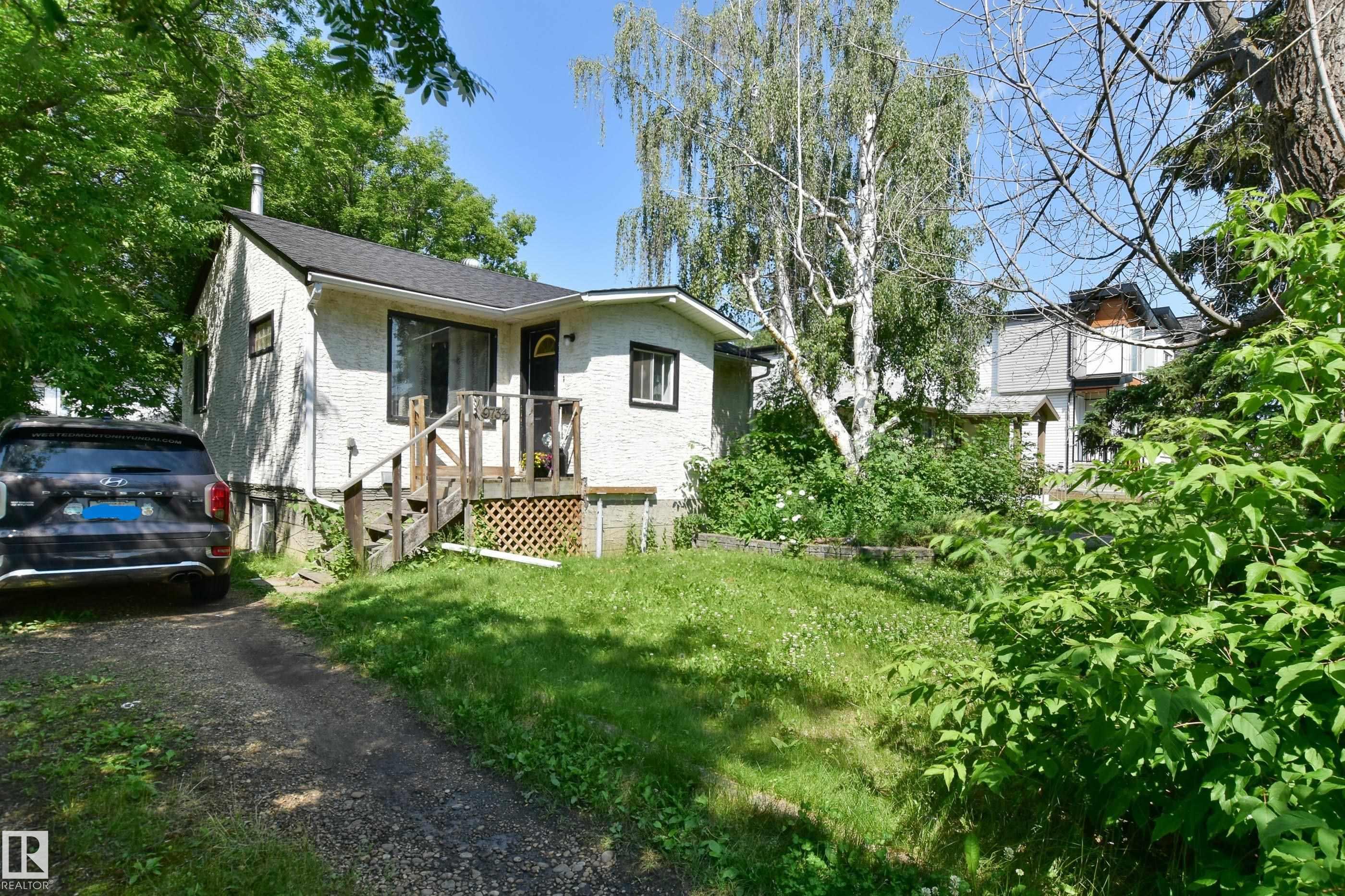 9734 152 Street NW, West Jasper Place, Edmonton 2