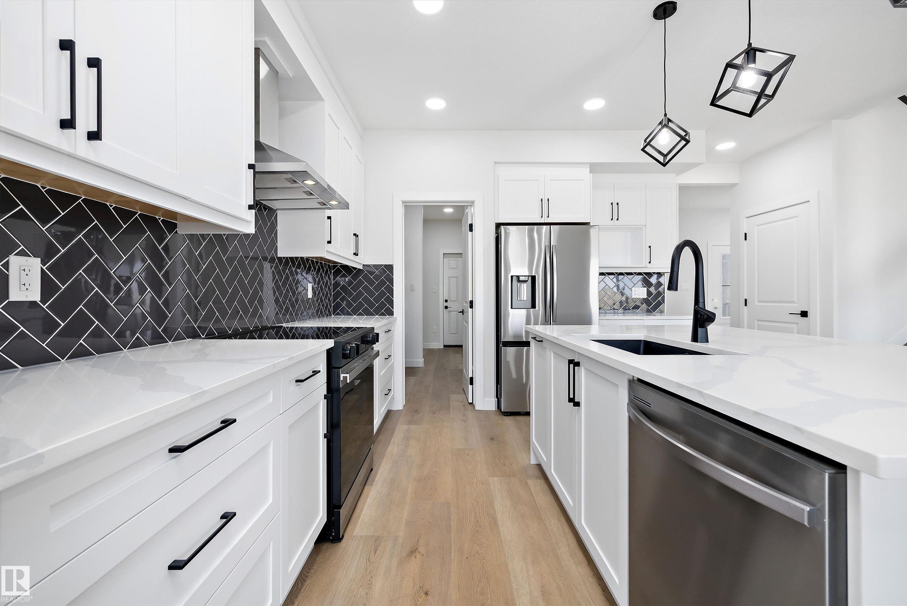 Photo 13 at 38 Cannes Cove, Chérot, St. Albert