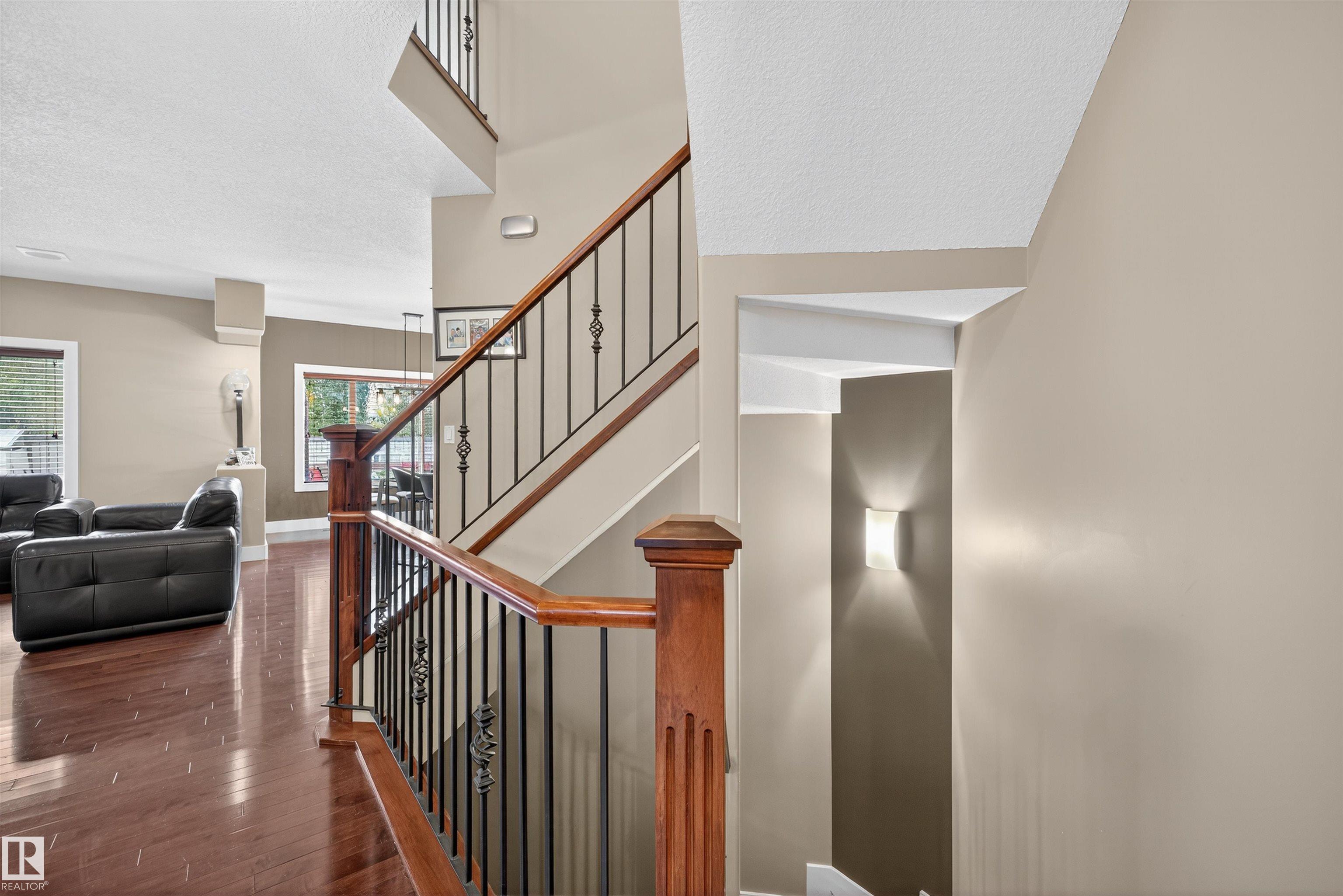 Photo 19 at 520 Stewart Crescent SW, Summerside, Edmonton