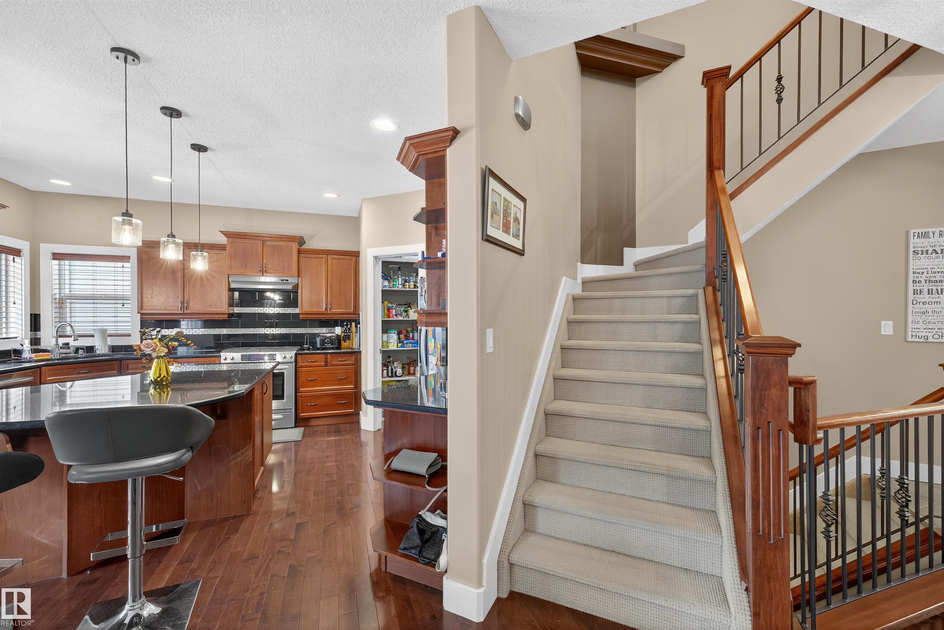 Photo 5 at 520 Stewart Crescent SW, Summerside, Edmonton