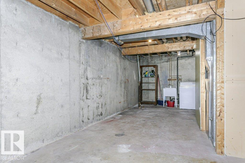 Photo 40 at 130 Dickinsfield Court NW, Evansdale, Edmonton