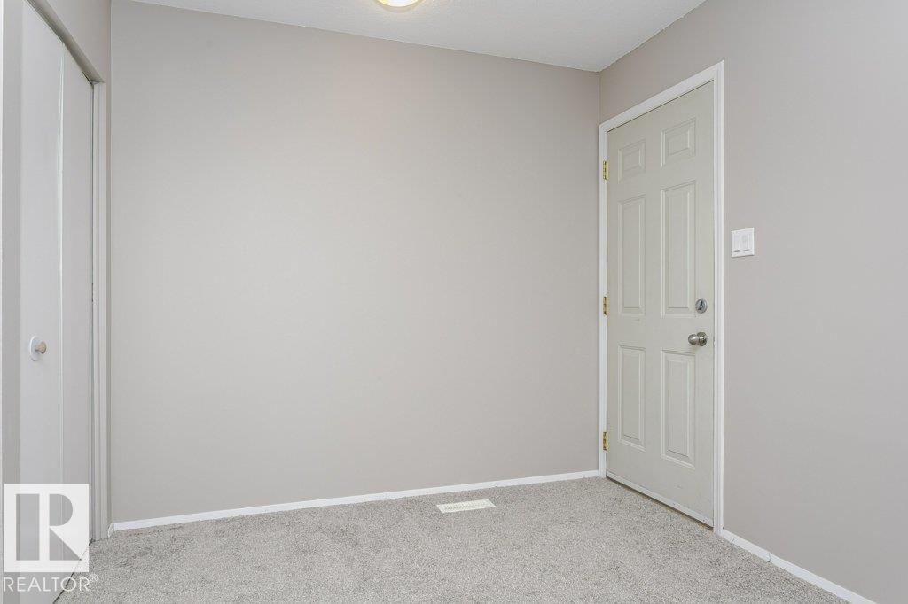 Photo 43 at 130 Dickinsfield Court NW, Evansdale, Edmonton