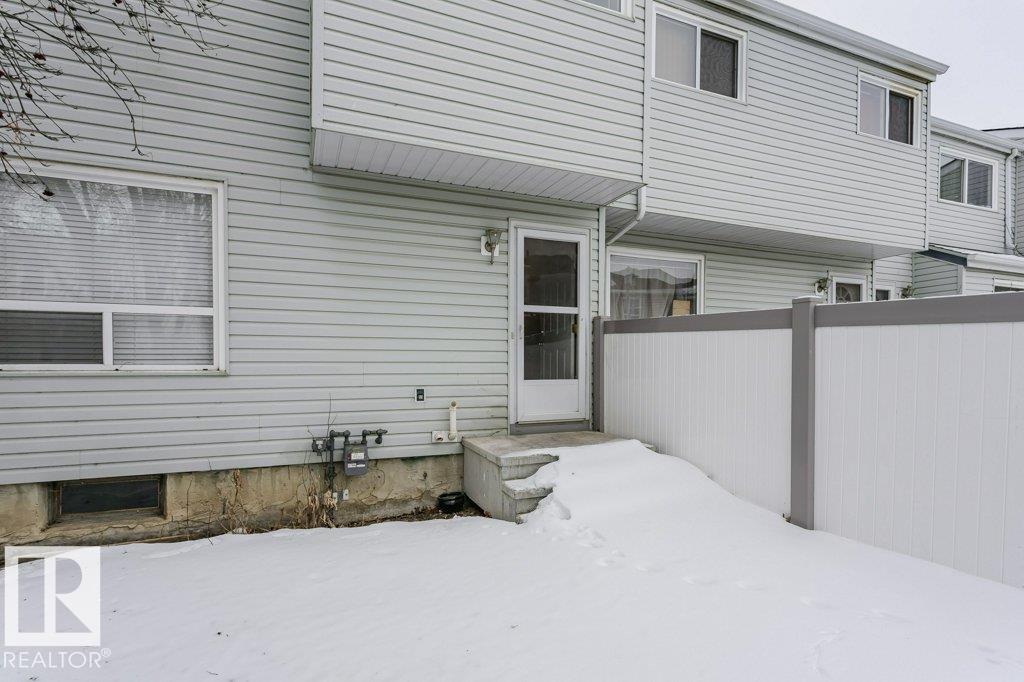 Photo 44 at 130 Dickinsfield Court NW, Evansdale, Edmonton