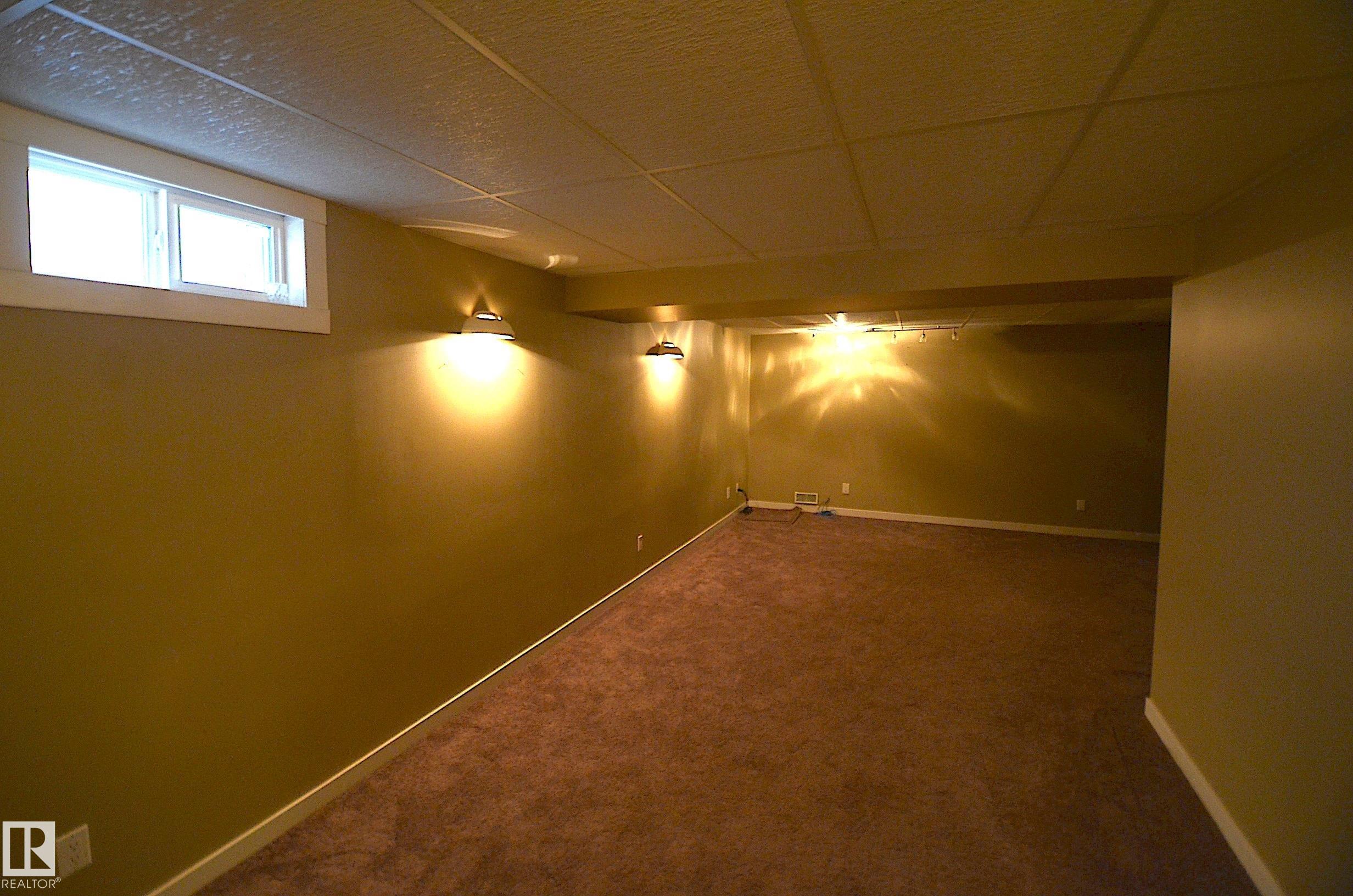 Photo 11 at 576 Rainbow Crescent, Regency Park, Sherwood Park