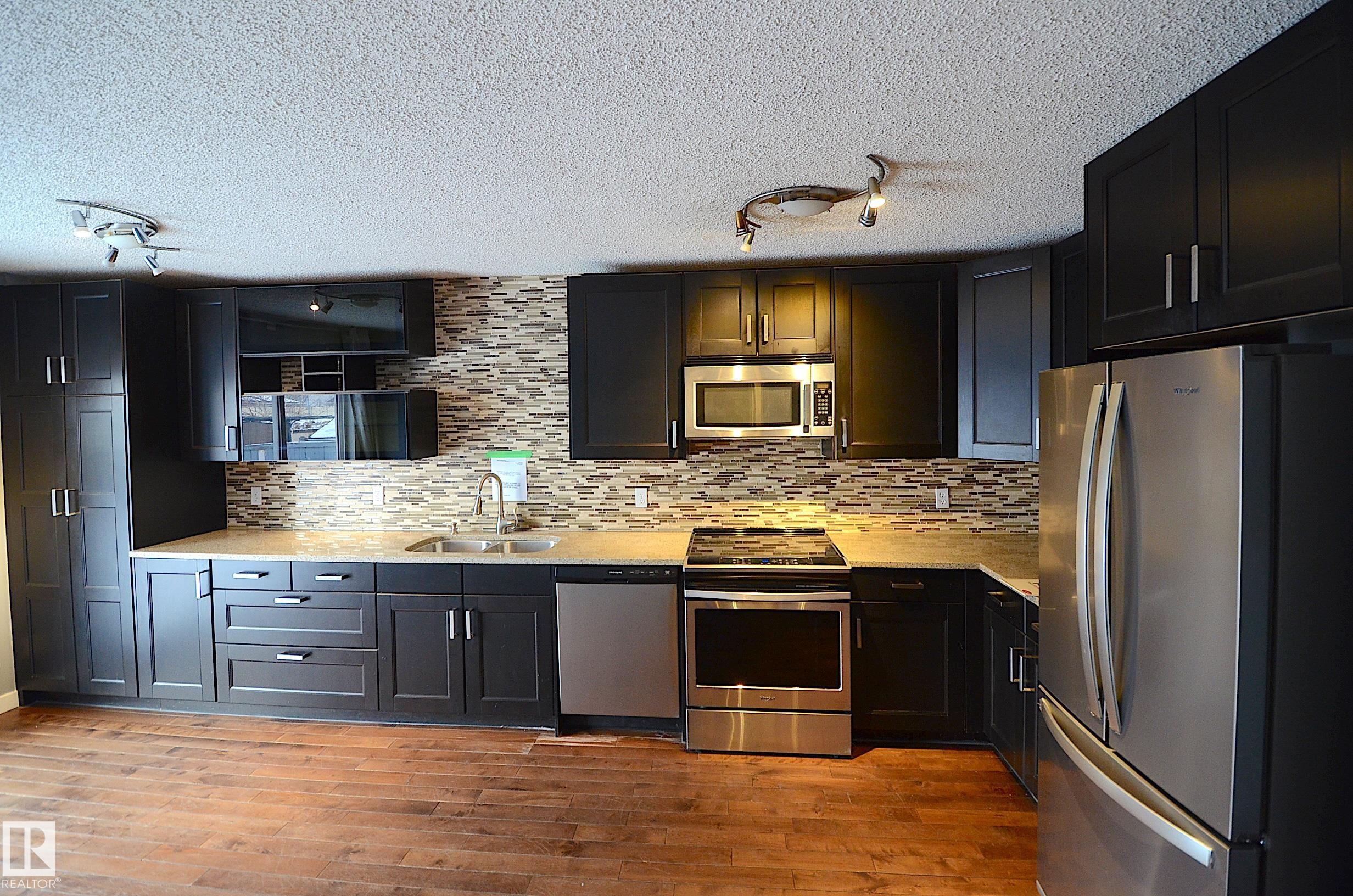 576 Rainbow Crescent, Regency Park, Sherwood Park