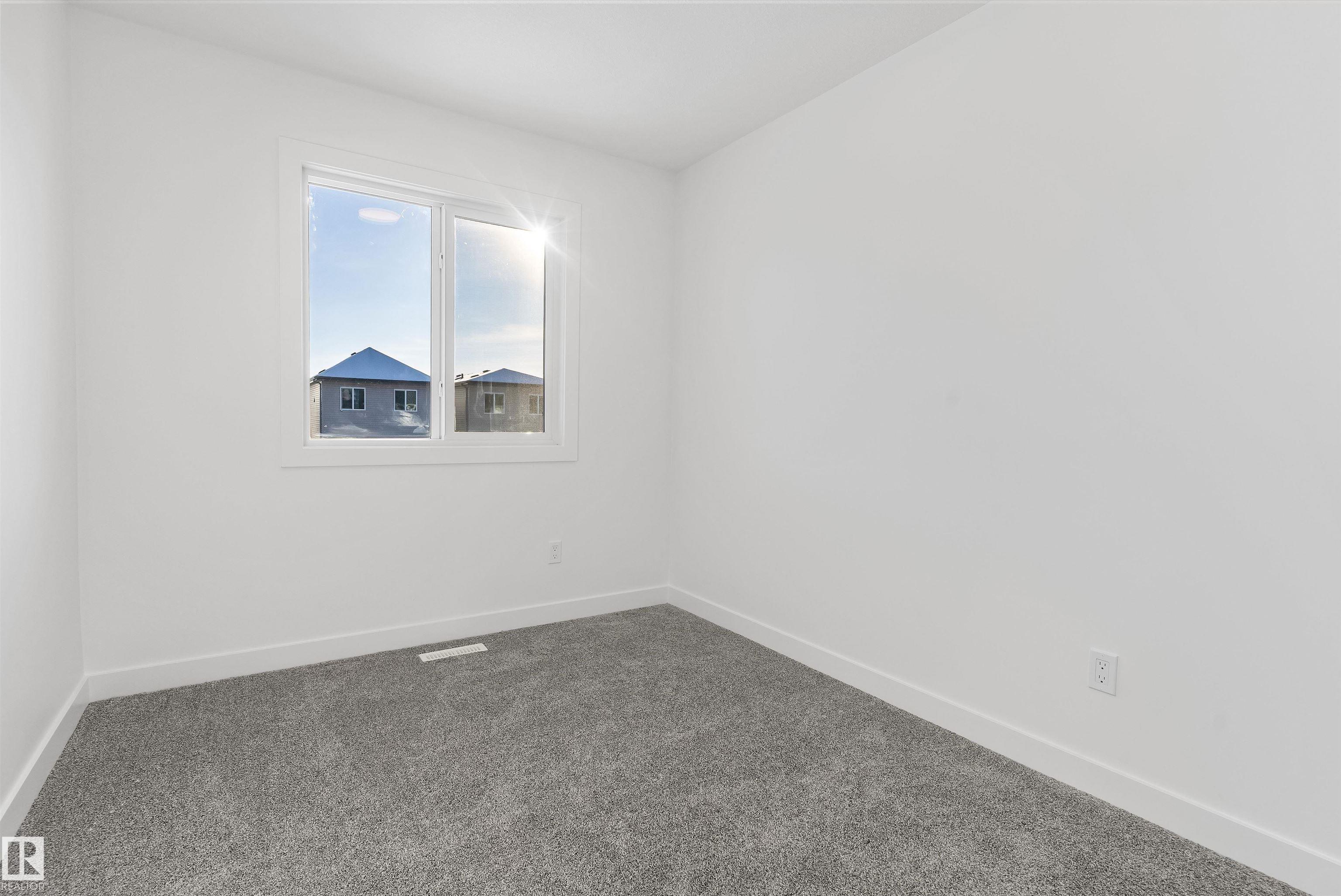 https://zimg.paragon.ice.com/ParagonImages/Property/PM/RAE/225384473/30/0/0/8c62972d1e14ab83460bebc0ac76192d/1/5c7e6cb9325b7f01efc6de6d6aa3c09d/225384473-9d319ea3-b3fa-4f2c-b1f8-5d3f0acf000b.JPG