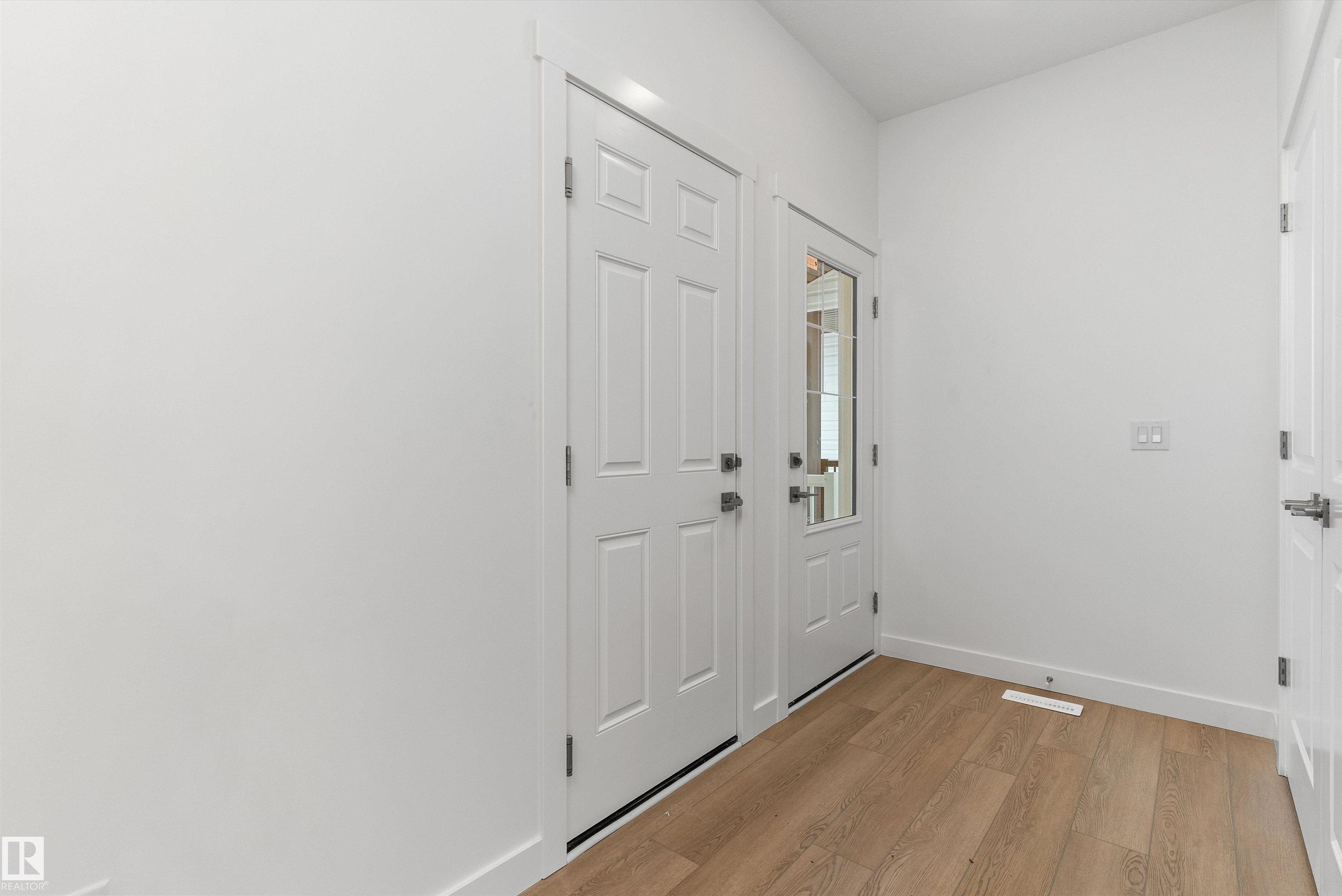 Picture for 919 19 AV NW