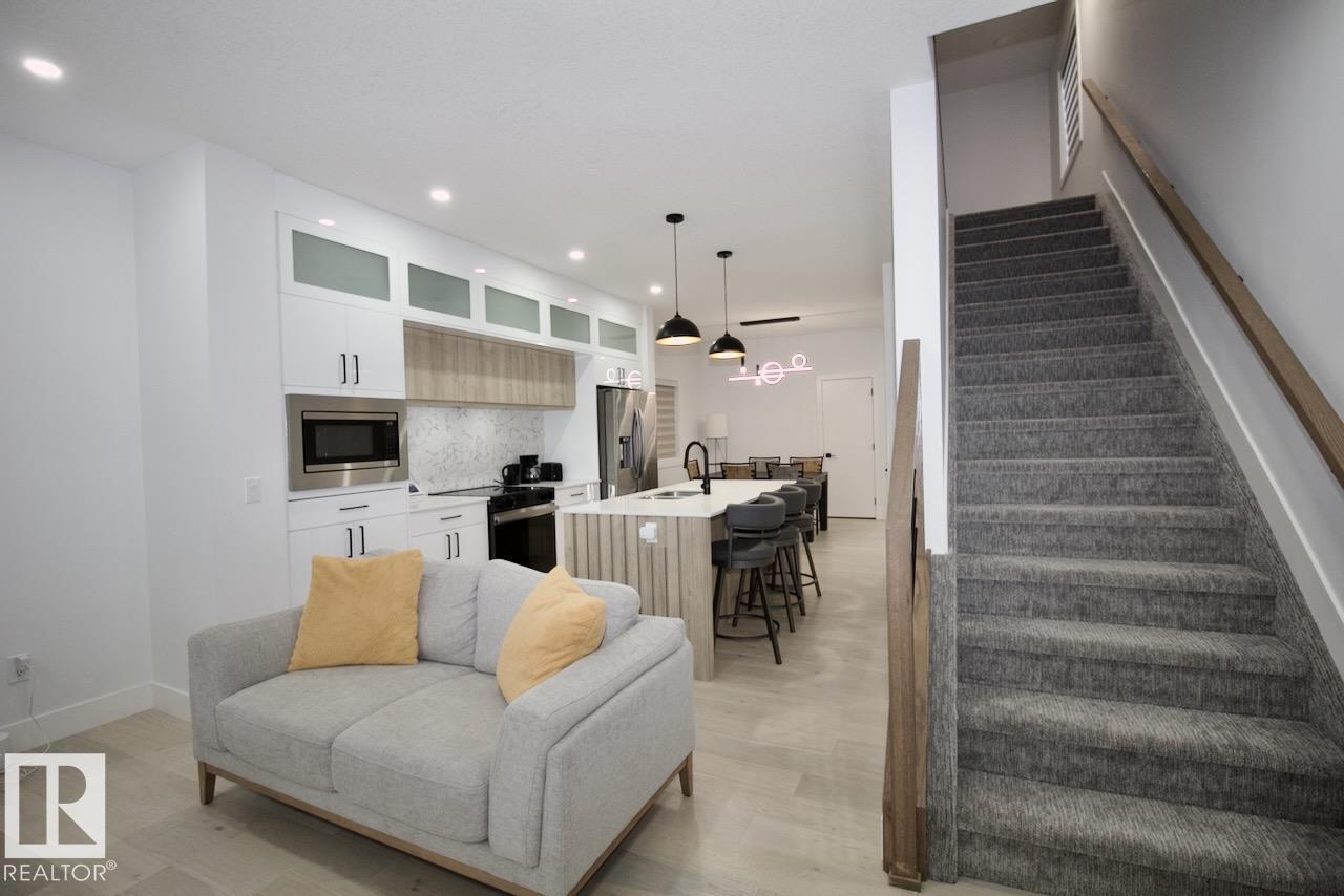 Picture for #UPPER 11412 123 ST NW