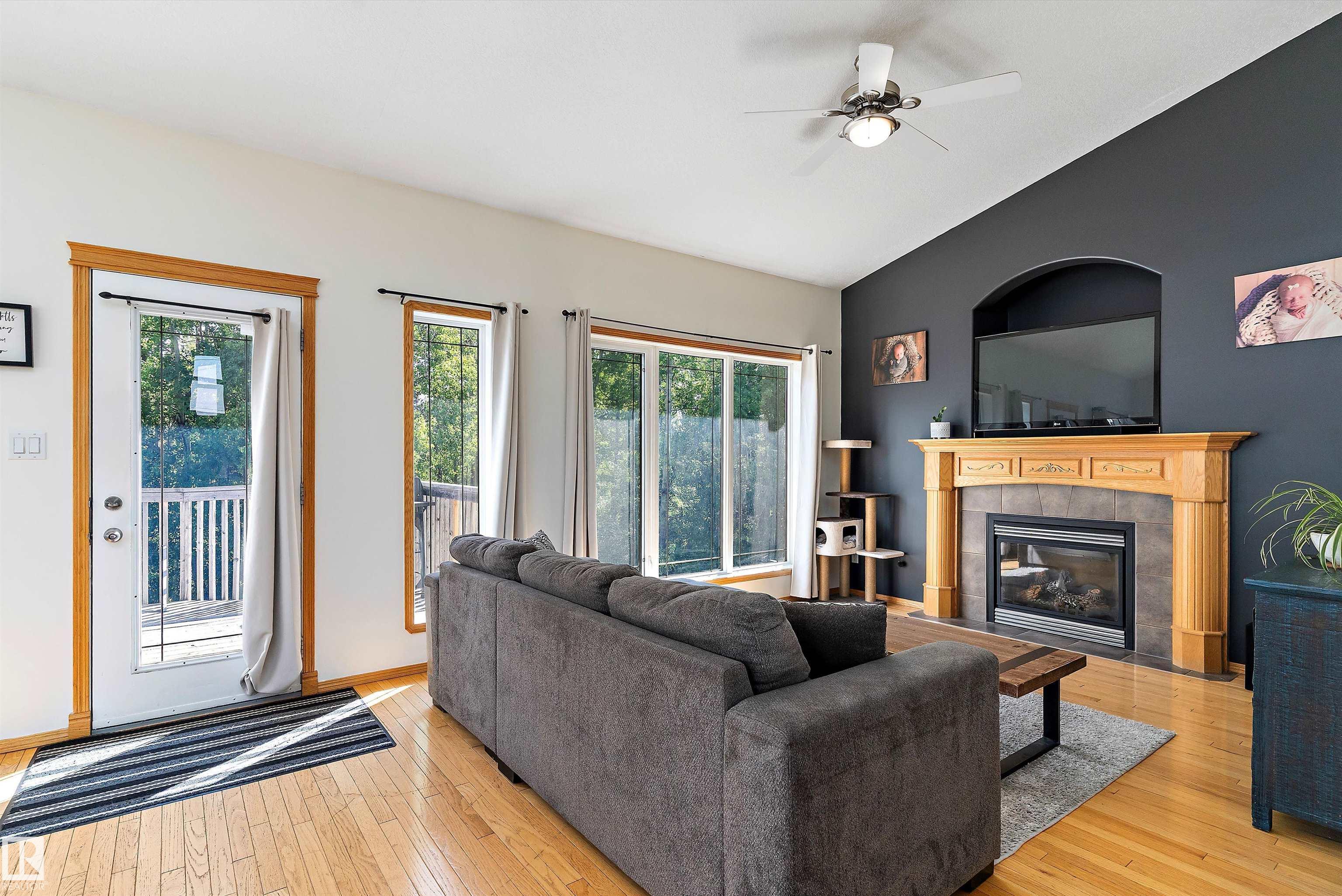 Photo 15 at 75 Willowview Bv, Willow Peak Park, Rural Parkland County