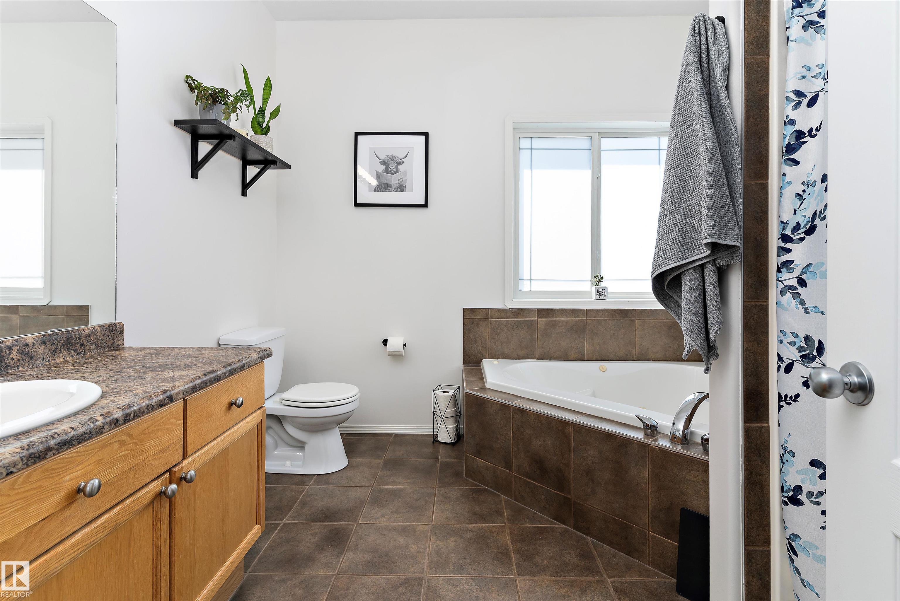 Photo 24 at 75 Willowview Bv, Willow Peak Park, Rural Parkland County