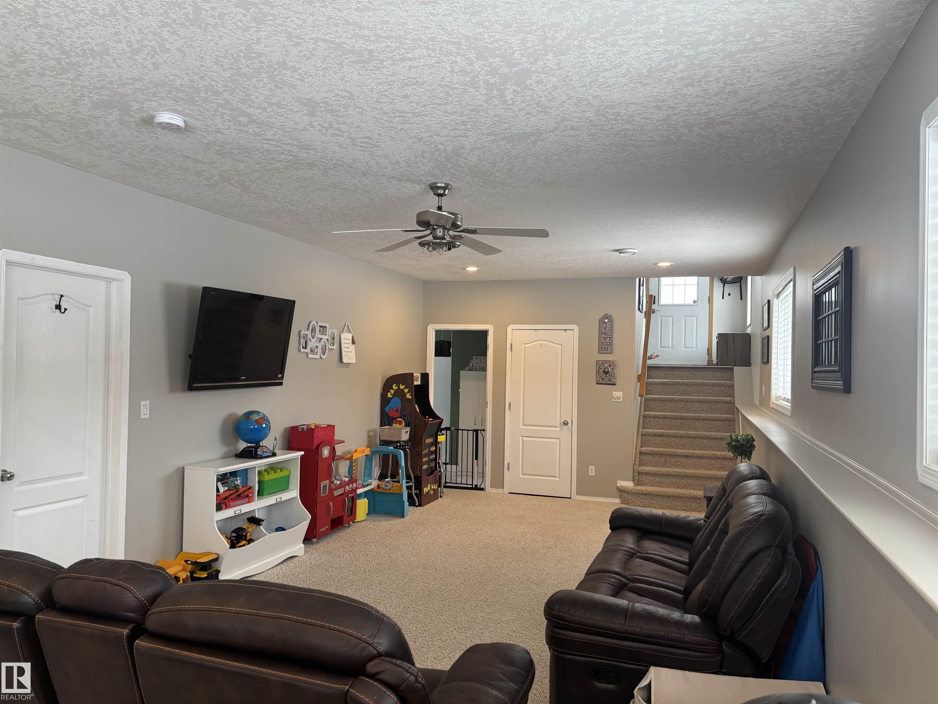 Photo 31 at 75 Willowview Bv, Willow Peak Park, Rural Parkland County