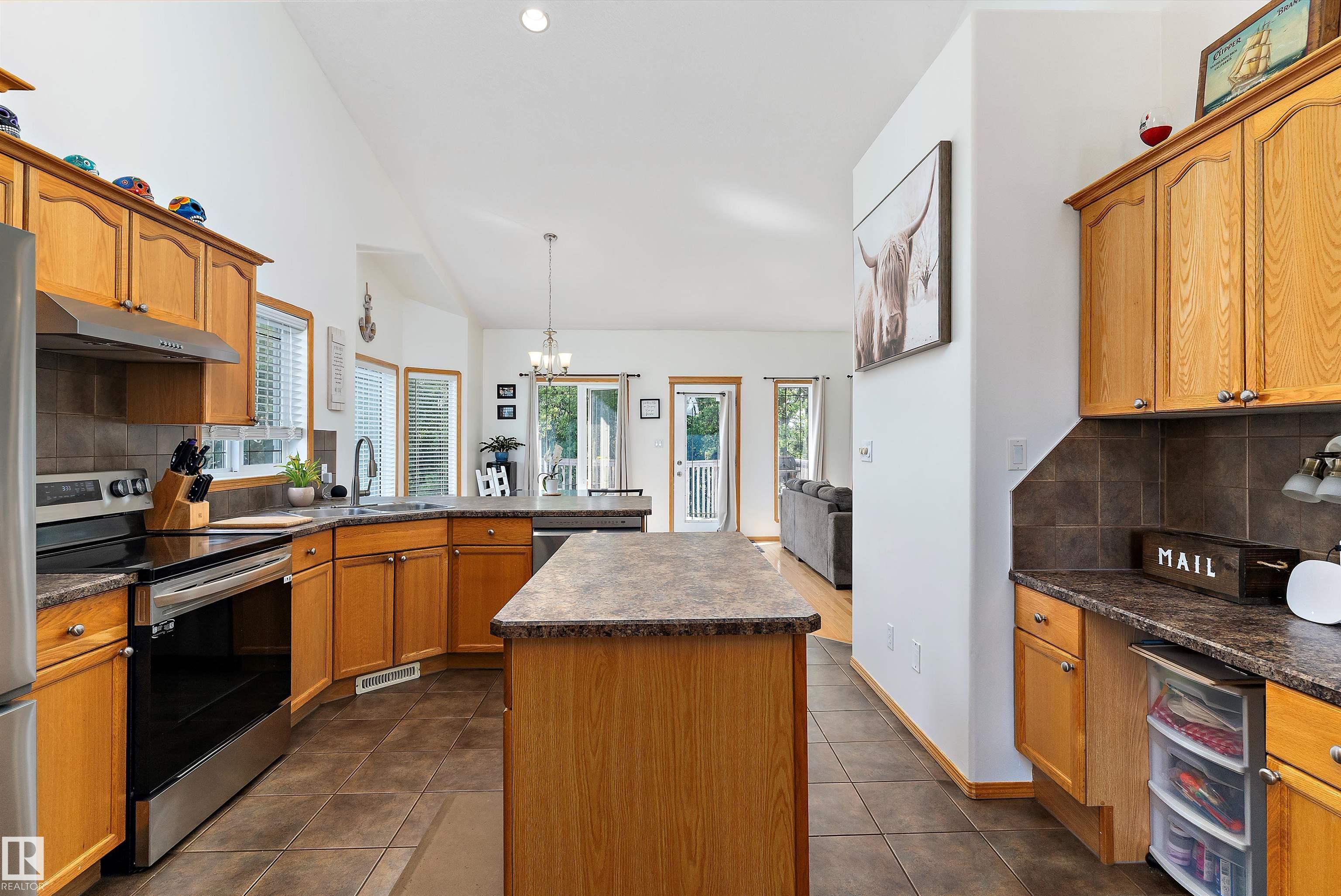 75 Willowview Bv, Willow Peak Park, Rural Parkland County