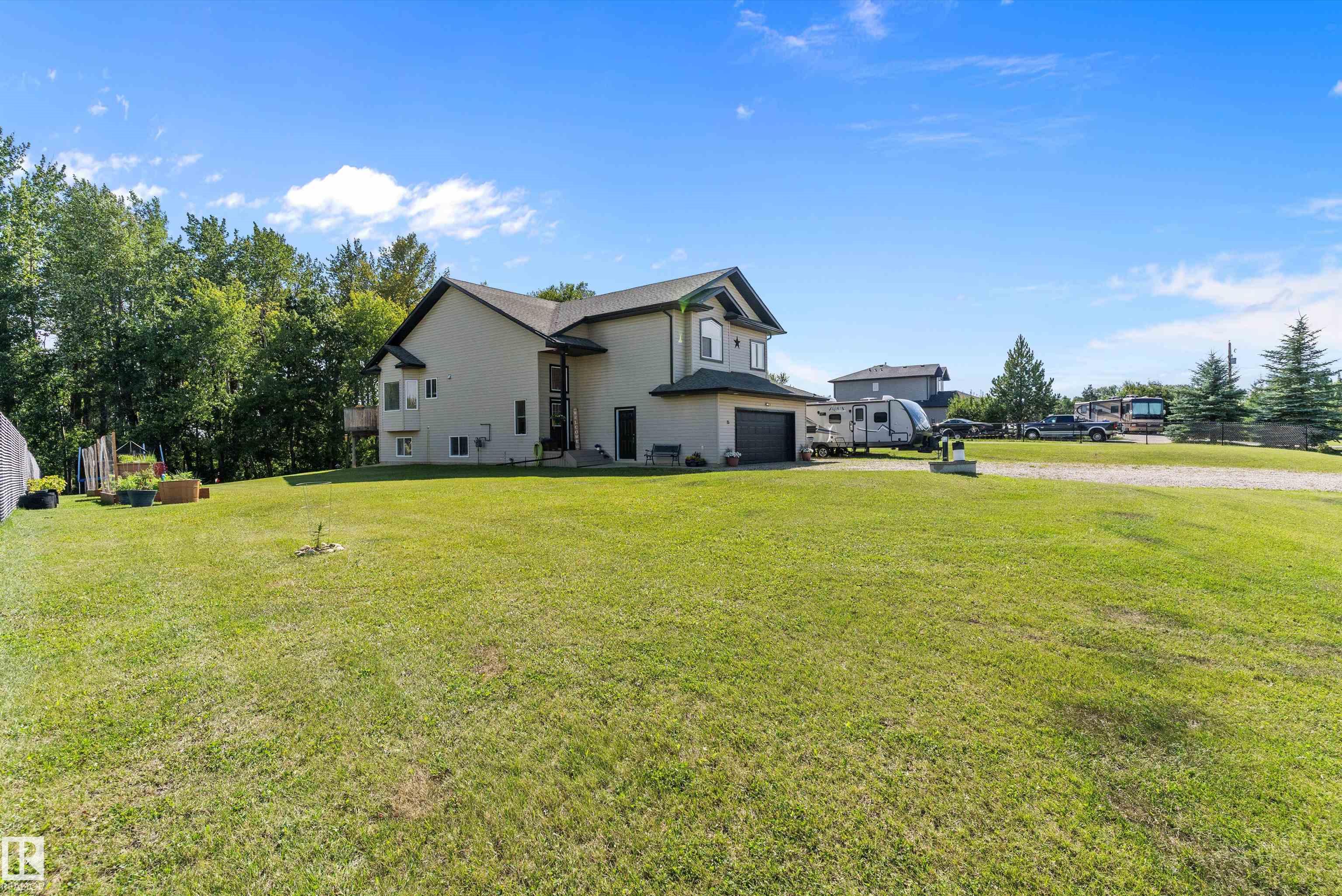 Photo 48 at 75 Willowview Bv, Willow Peak Park, Rural Parkland County