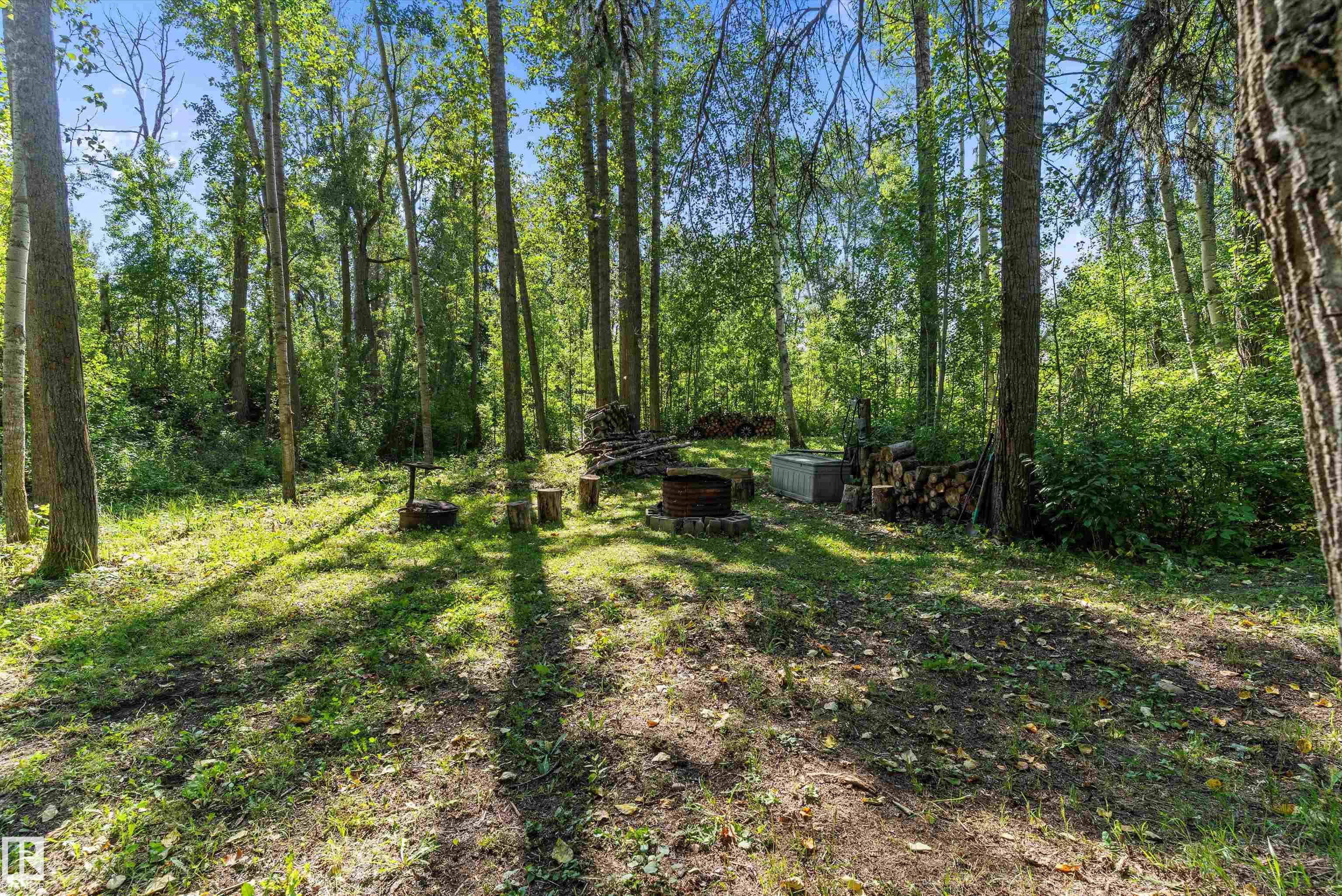 Photo 53 at 75 Willowview Bv, Willow Peak Park, Rural Parkland County