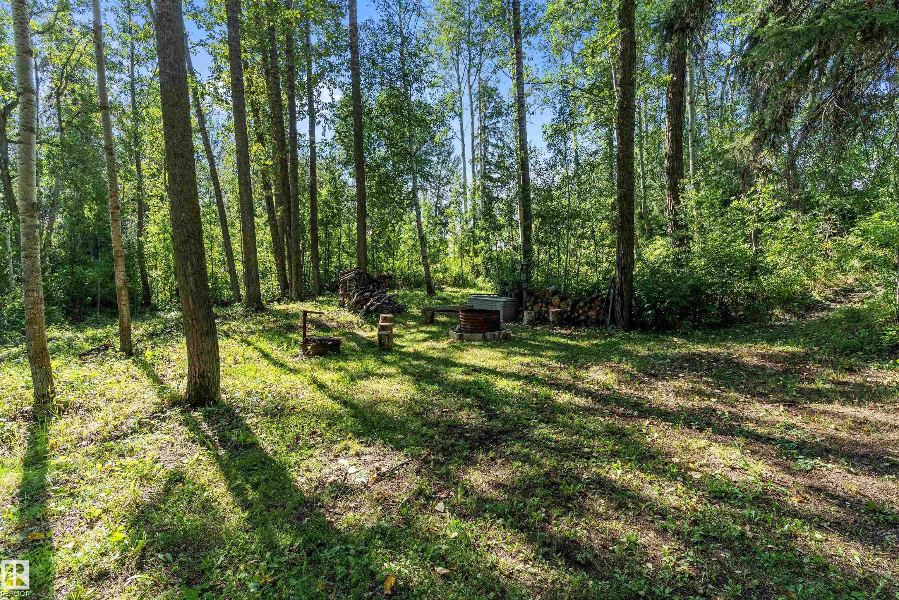 Photo 54 at 75 Willowview Bv, Willow Peak Park, Rural Parkland County