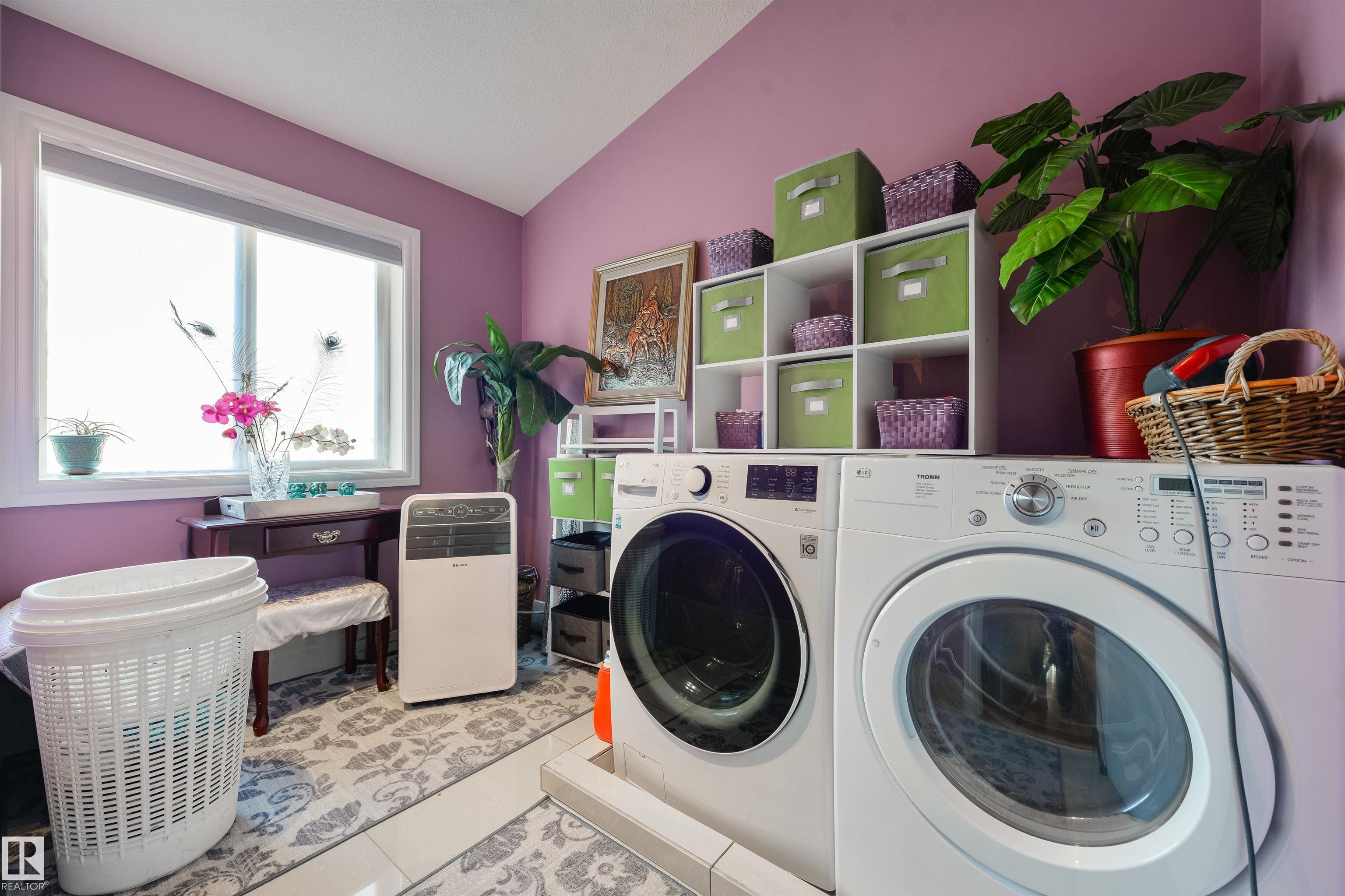 Photo 40 at 9720 65 Avenue NW, Hazeldean, Edmonton