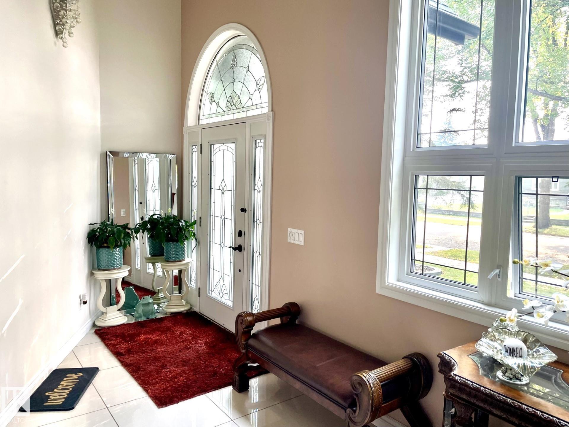 Photo 6 at 9720 65 Avenue NW, Hazeldean, Edmonton