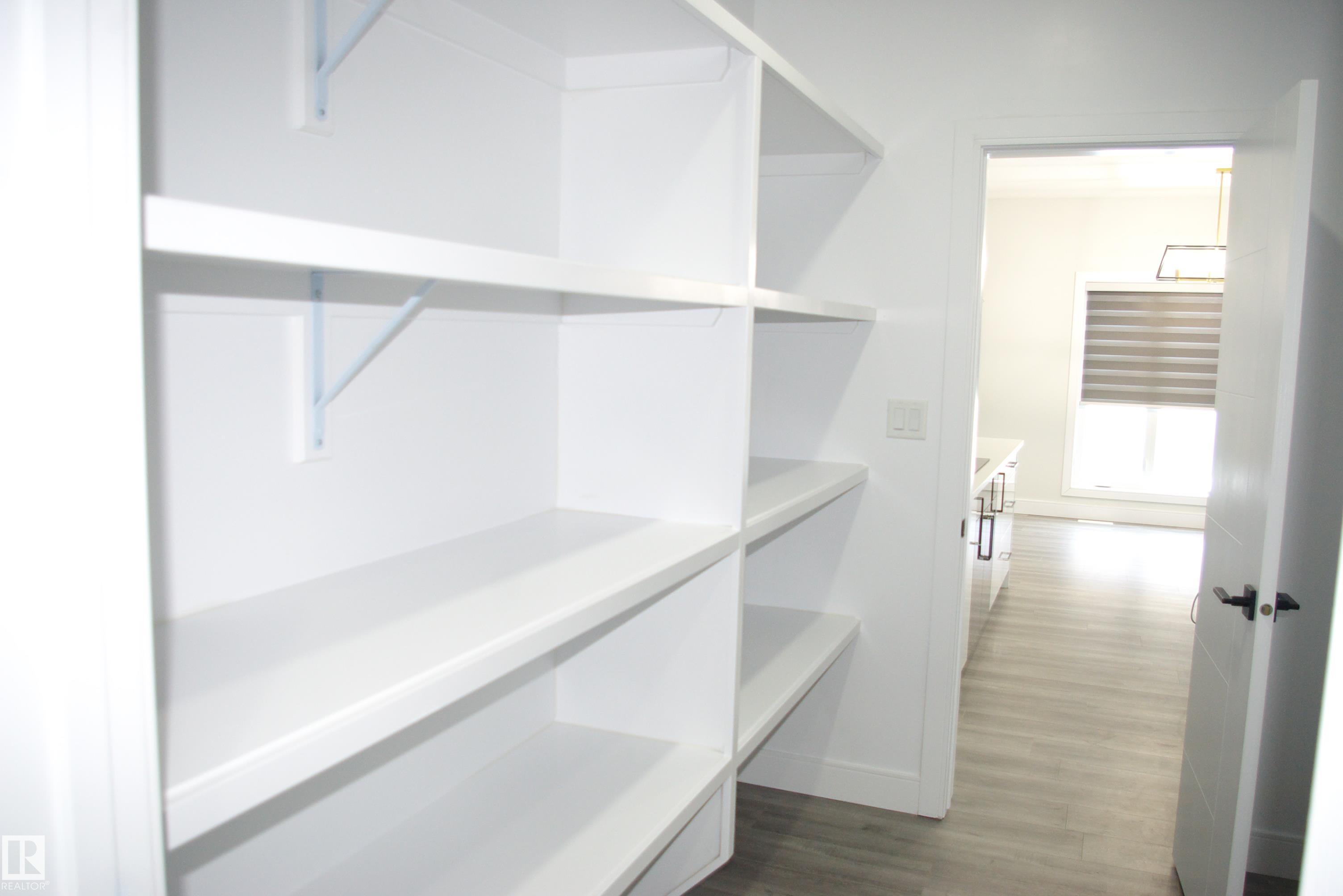 Photo 11 at 3706 46 Avenue, Forest Heights, Beaumont