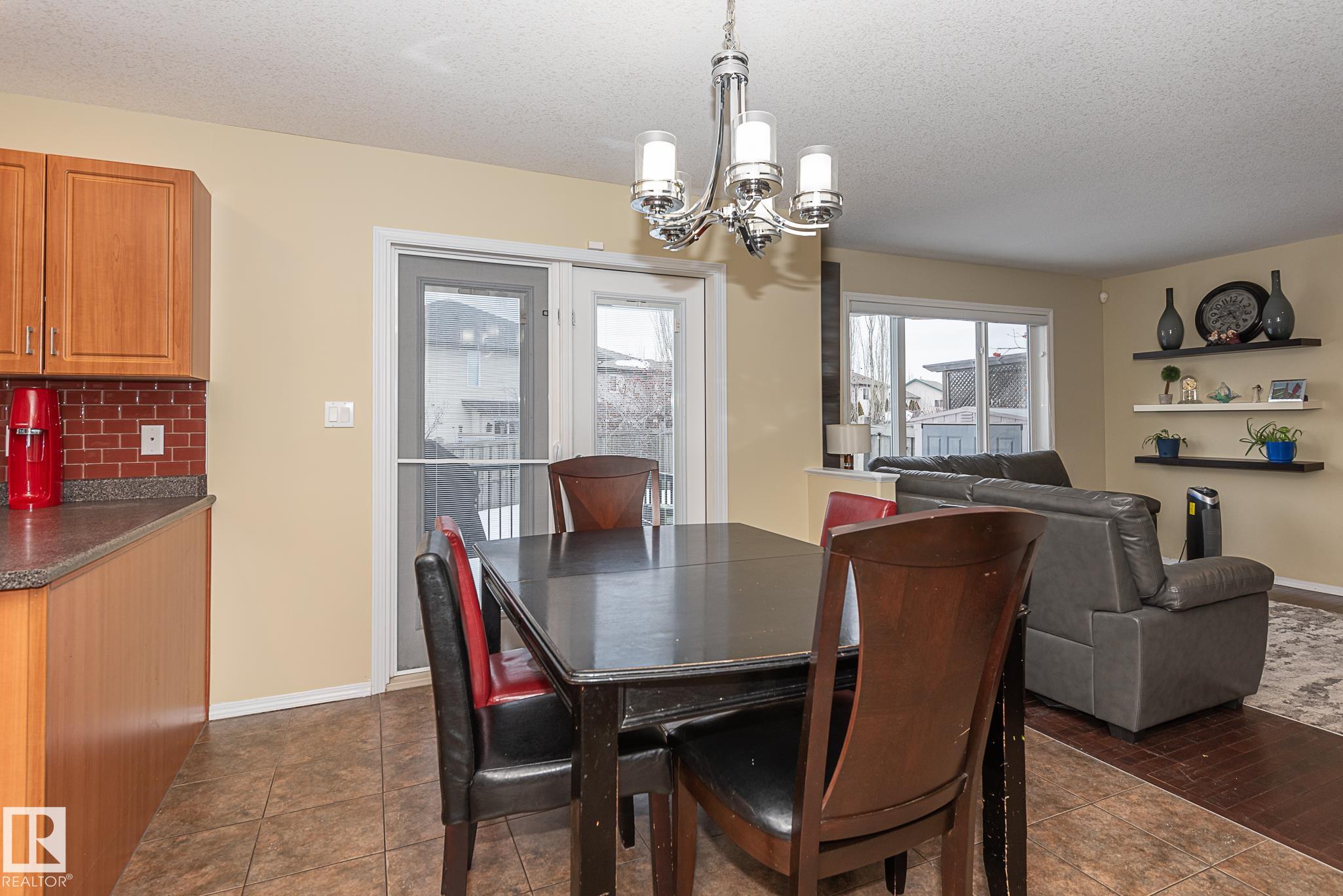 Picture for 20628 49 AV NW