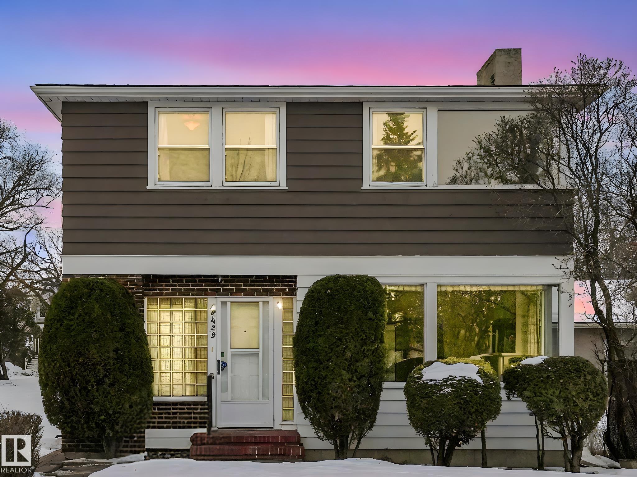 10429 Saskatchewan Drive NW, Strathcona, Edmonton 2