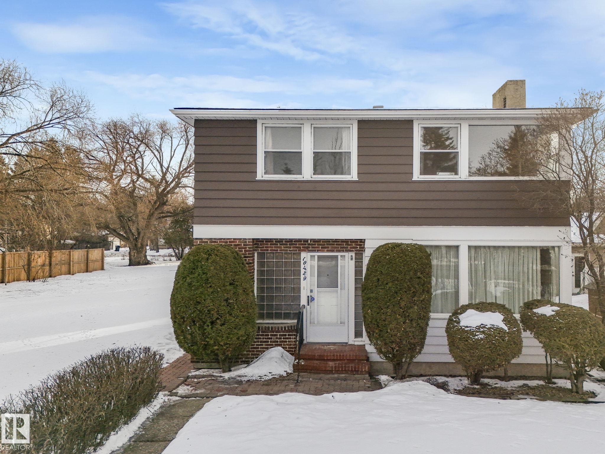 Photo 16 at 10429 Saskatchewan Drive NW, Strathcona, Edmonton