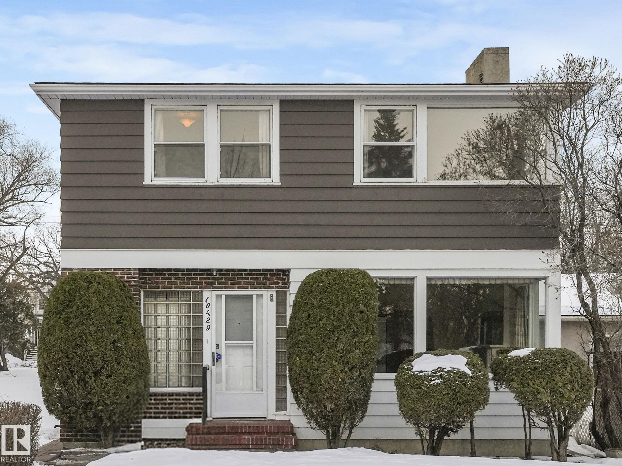 Photo 3 at 10429 Saskatchewan Drive NW, Strathcona, Edmonton