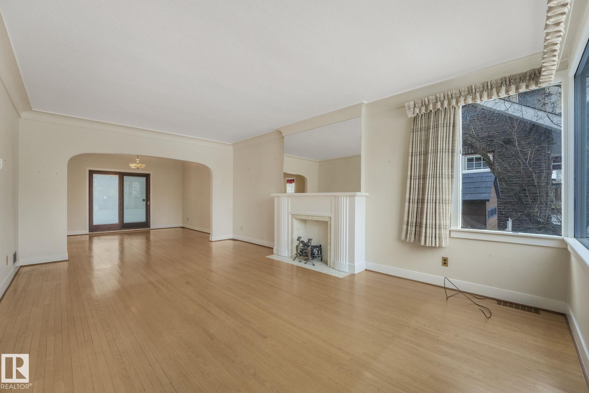 Photo 32 at 10429 Saskatchewan Drive NW, Strathcona, Edmonton