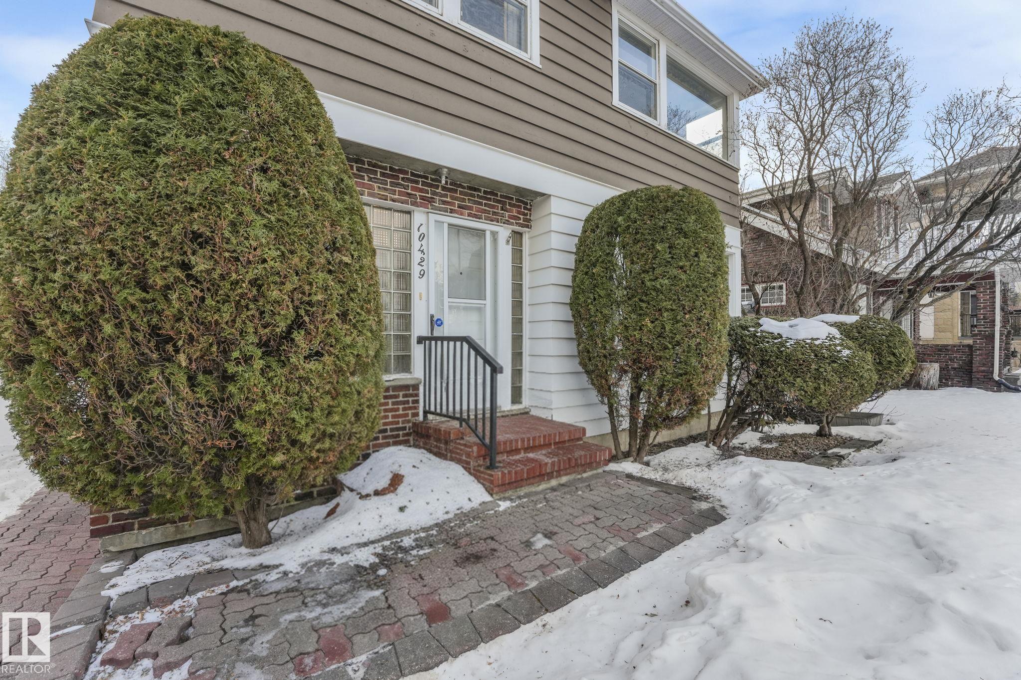 Photo 7 at 10429 Saskatchewan Drive NW, Strathcona, Edmonton