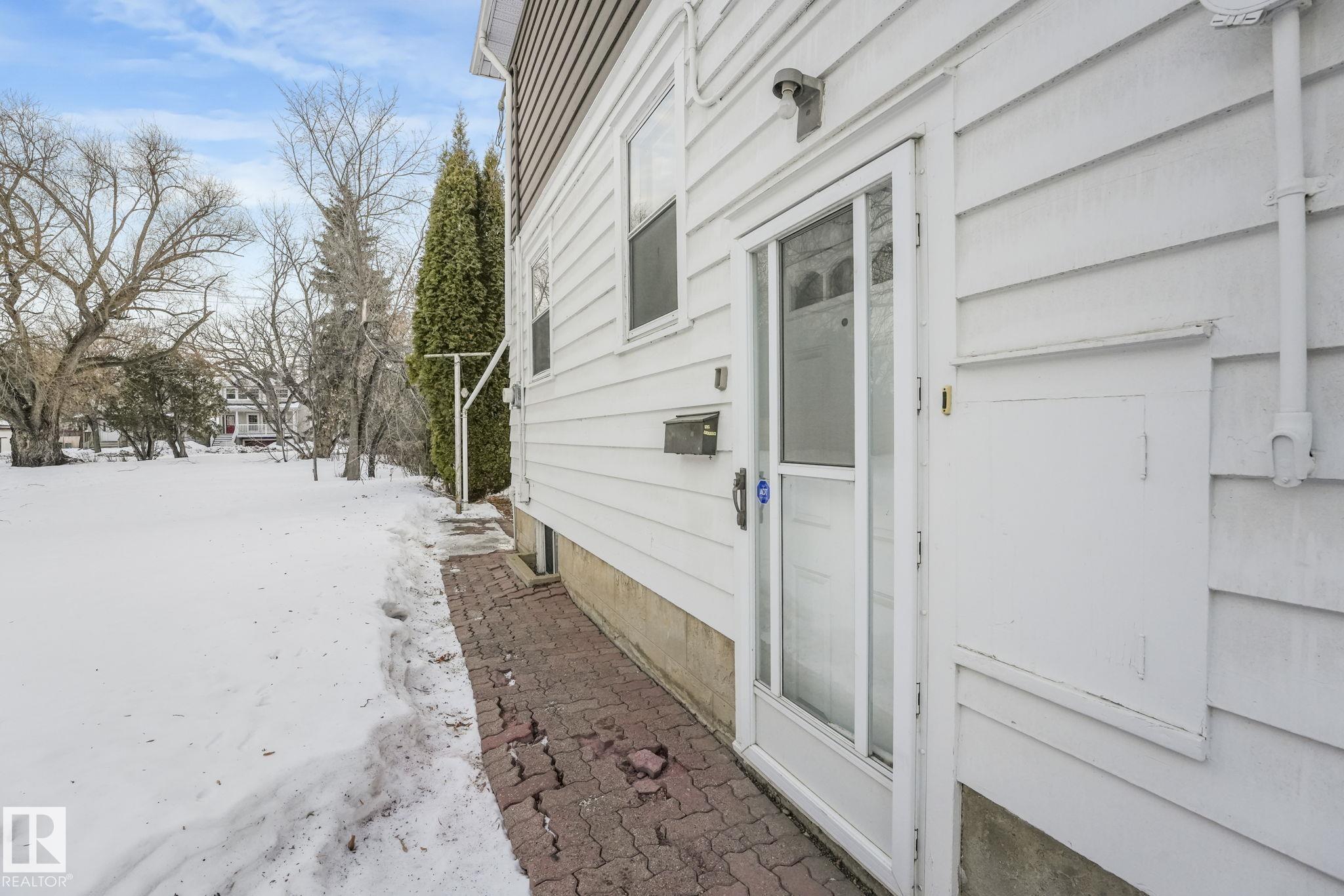 Photo 8 at 10429 Saskatchewan Drive NW, Strathcona, Edmonton