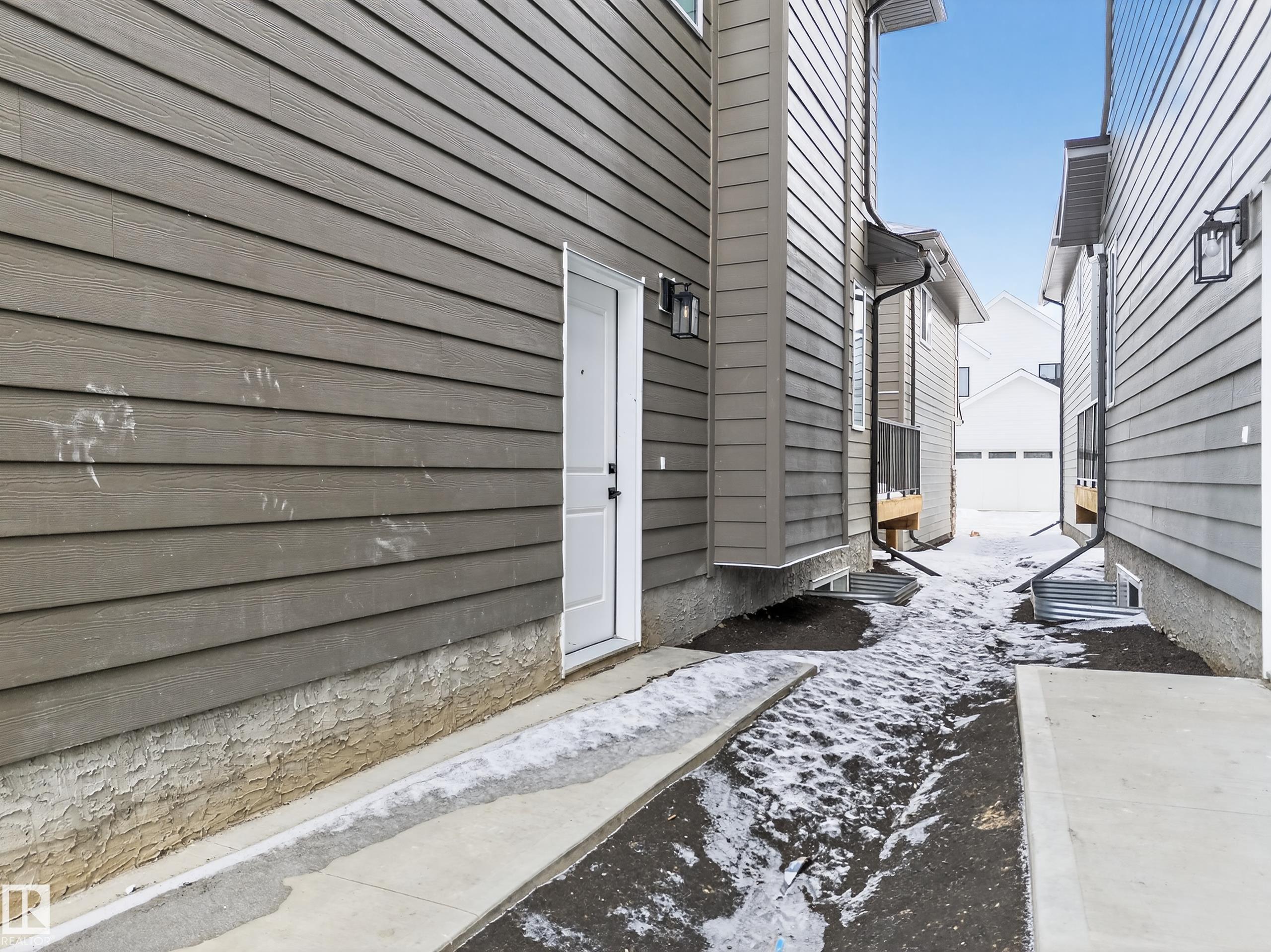 Photo 3 at 6115 Crawford Drive SW, Chappelle Area, Edmonton