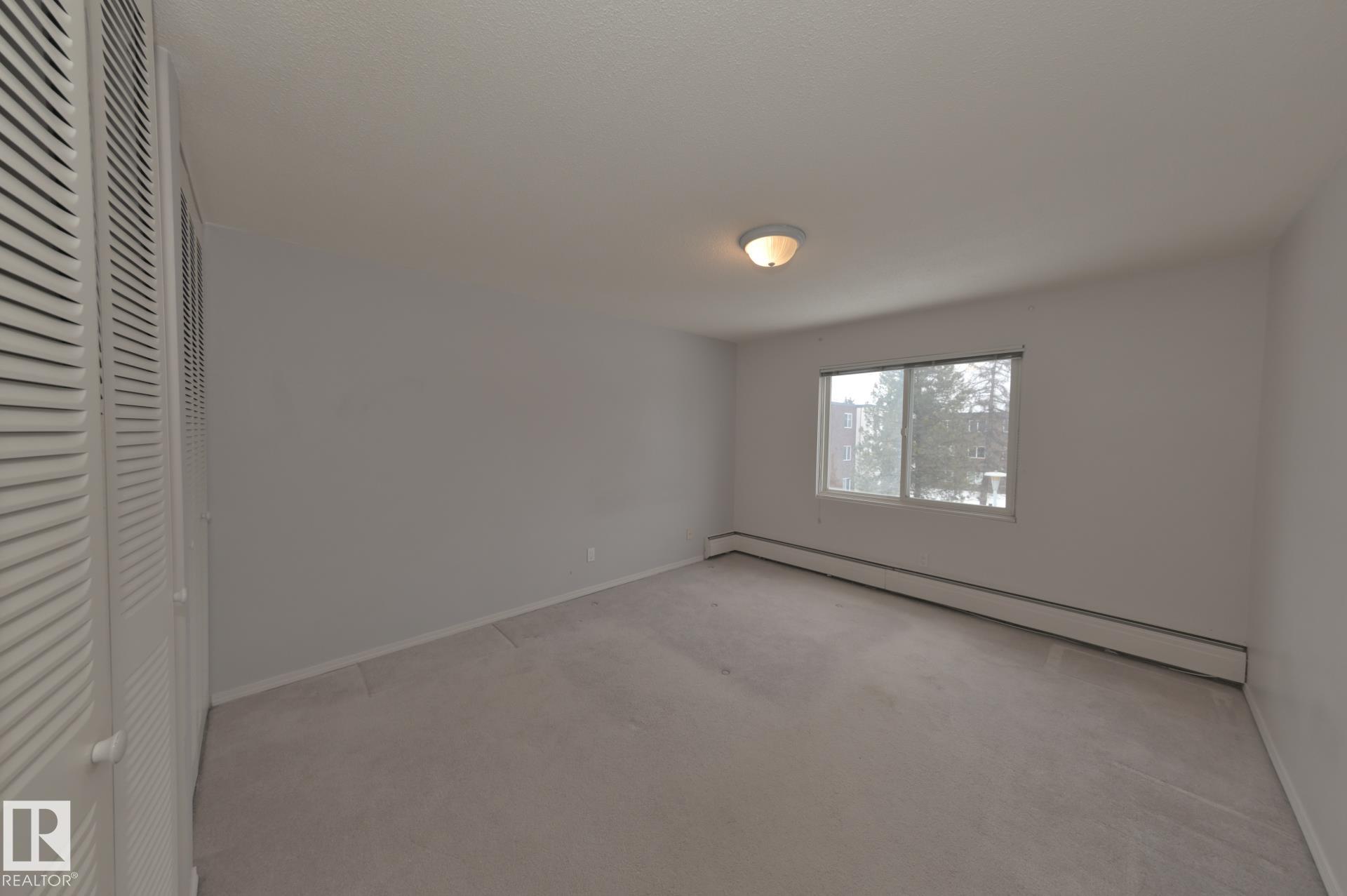 https://zimg.paragon.ice.com/ParagonImages/Property/PM/RAE/225384645/15/0/0/1f8c5c869762d392963c4730b14b3e87/1/1a586ac590758dc88a81347194ccdeb6/225384645-cb0171d4-0060-416f-9bba-766d395e8429.JPG