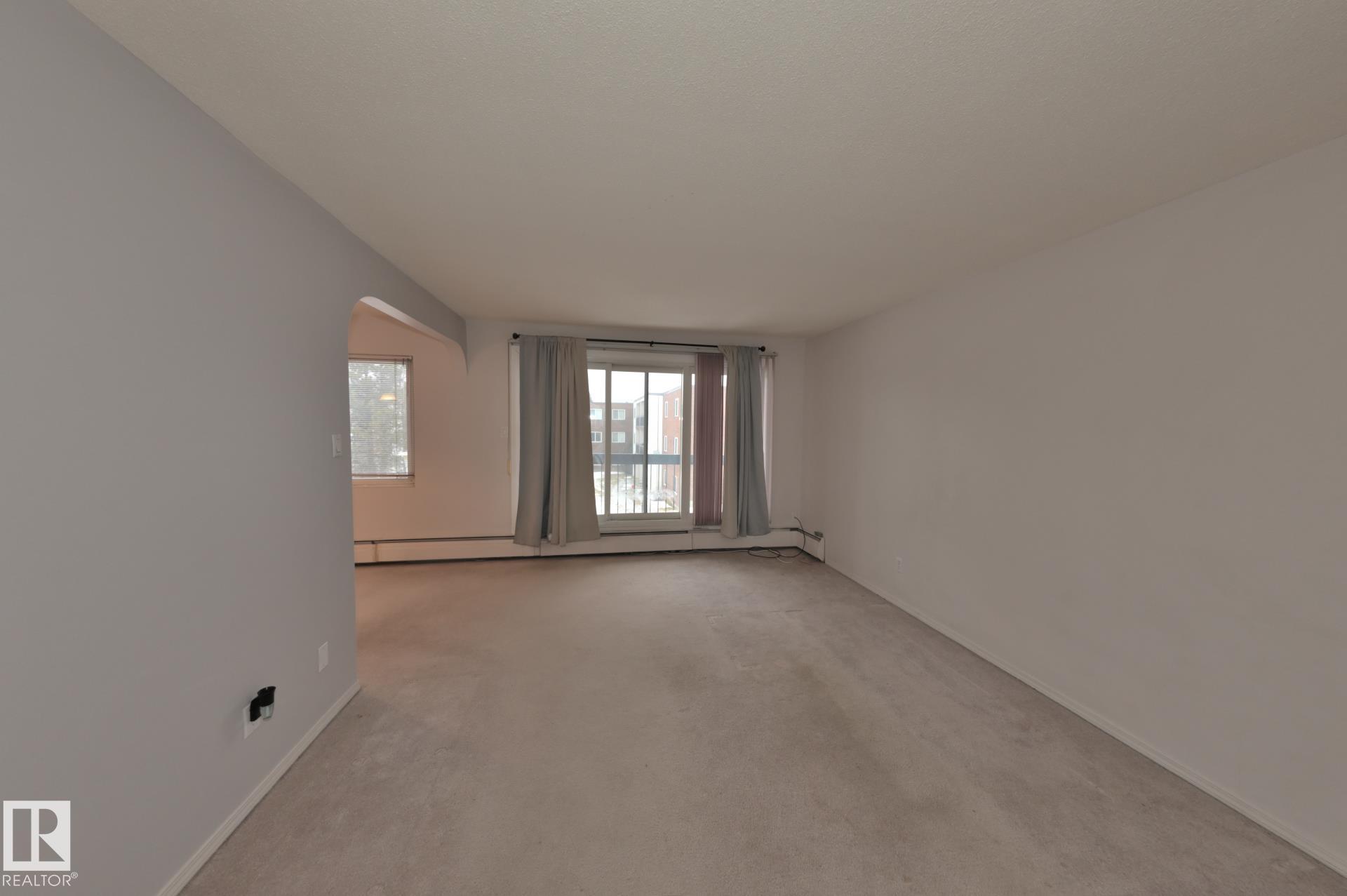 https://zimg.paragon.ice.com/ParagonImages/Property/PM/RAE/225384645/18/0/0/77490f1a1c0a89991ef9e8a9594c0b22/1/1a586ac590758dc88a81347194ccdeb6/225384645-6dd6428b-6e6e-4a35-8708-fd39e4fdc069.JPG