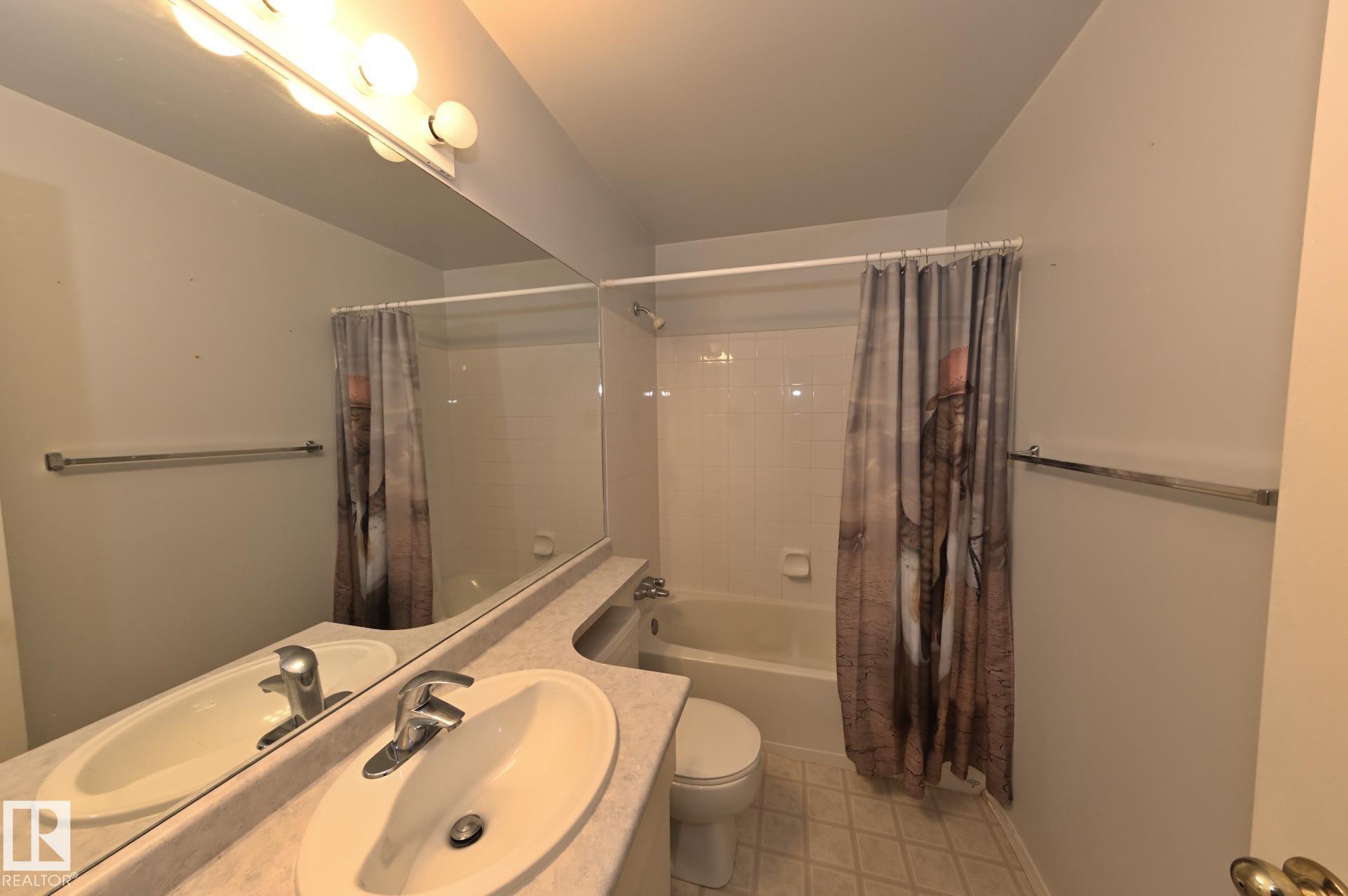 https://zimg.paragon.ice.com/ParagonImages/Property/PM/RAE/225384645/20/0/0/1dc1e576cedfc32cb5488f1311016434/1/1a586ac590758dc88a81347194ccdeb6/225384645-2fc3ac95-6f2d-4d79-82d4-6d19e6021ea1.JPG