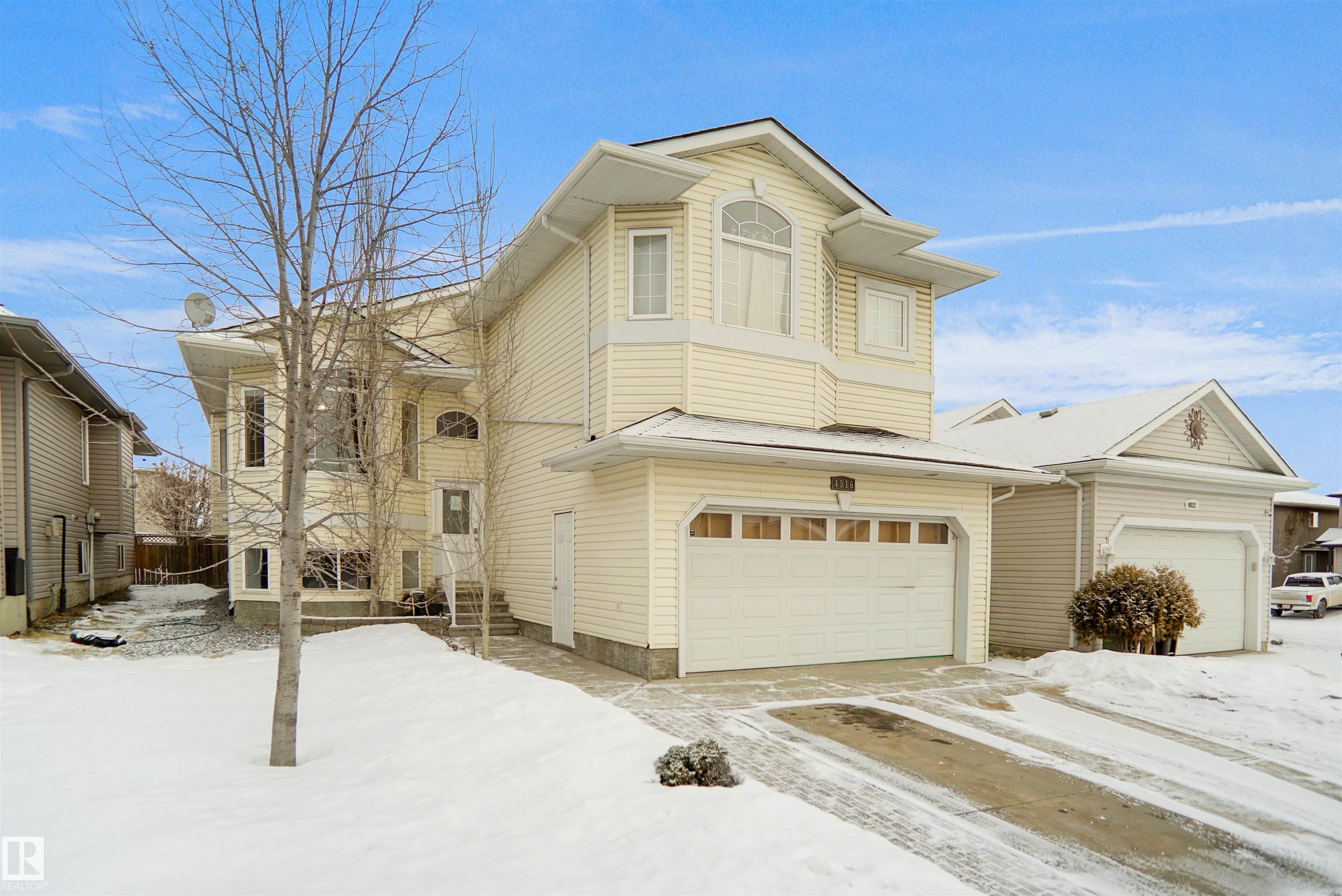 Photo 2 at 4816 155 Avenue NW, Brintnell, Edmonton