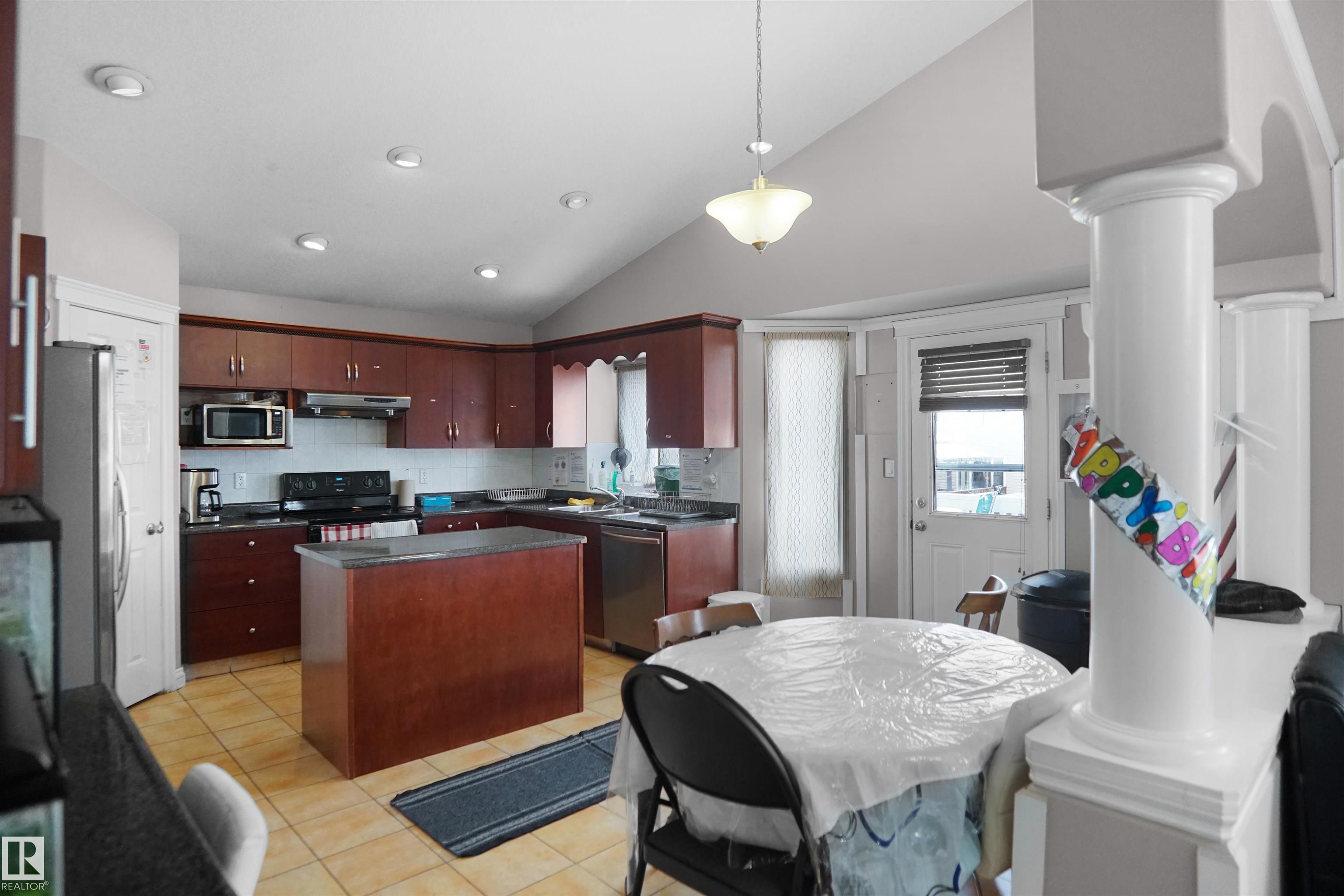 Photo 15 at 4816 155 Avenue NW, Brintnell, Edmonton