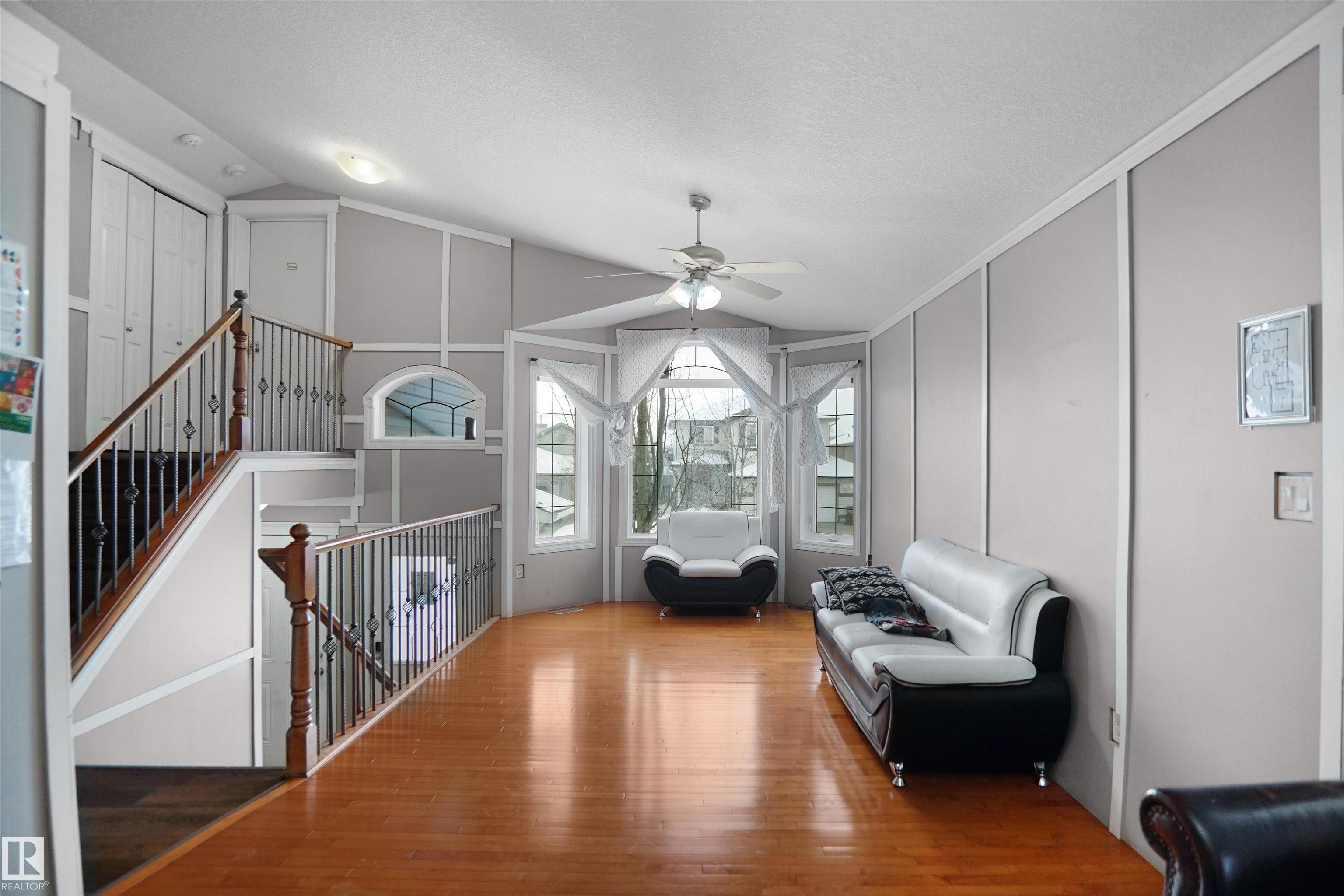 Photo 8 at 4816 155 Avenue NW, Brintnell, Edmonton