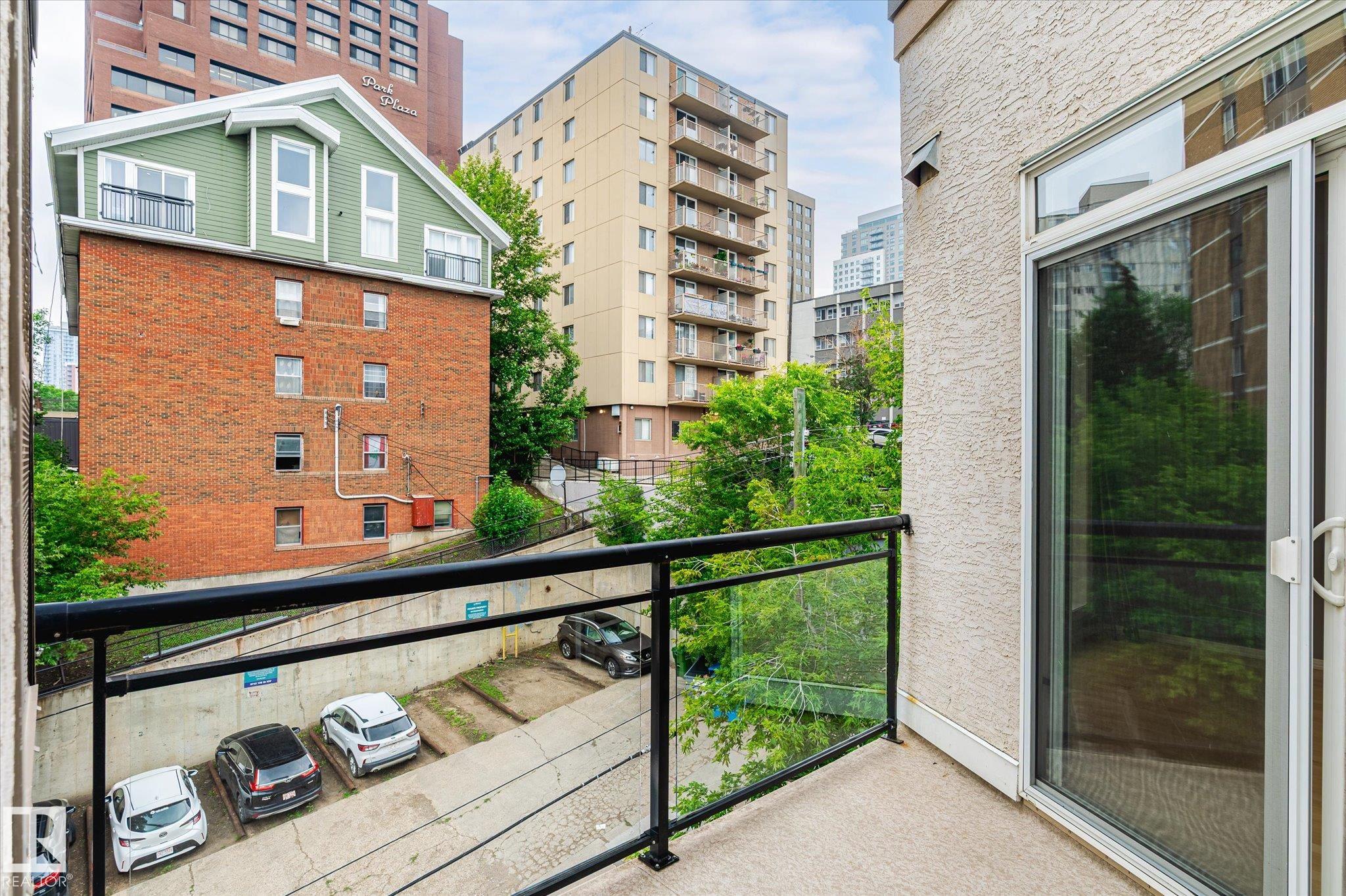 https://zimg.paragon.ice.com/ParagonImages/Property/PM/RAE/225384648/25/0/0/073a4410b5926c7171619b4b22482456/1/90032ee1582d11e90daa6f292664e6c1/225384648-2823B08D-41C7-42D6-BC1C-51E8B964B559.JPG