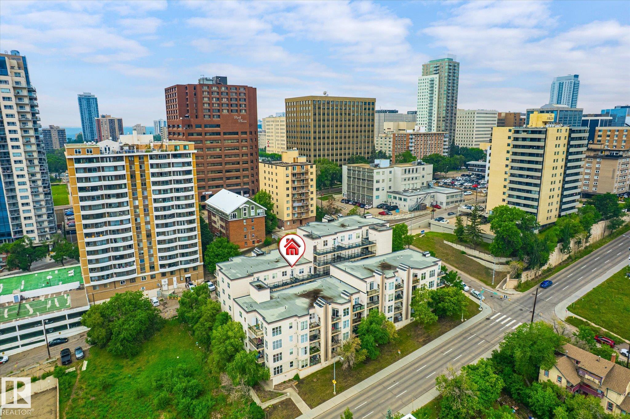 https://zimg.paragon.ice.com/ParagonImages/Property/PM/RAE/225384648/29/0/0/16bacd482b4162c5923938b267164173/1/90032ee1582d11e90daa6f292664e6c1/225384648-3635010A-0B88-495F-B4AD-DFAC2374FA84.JPG