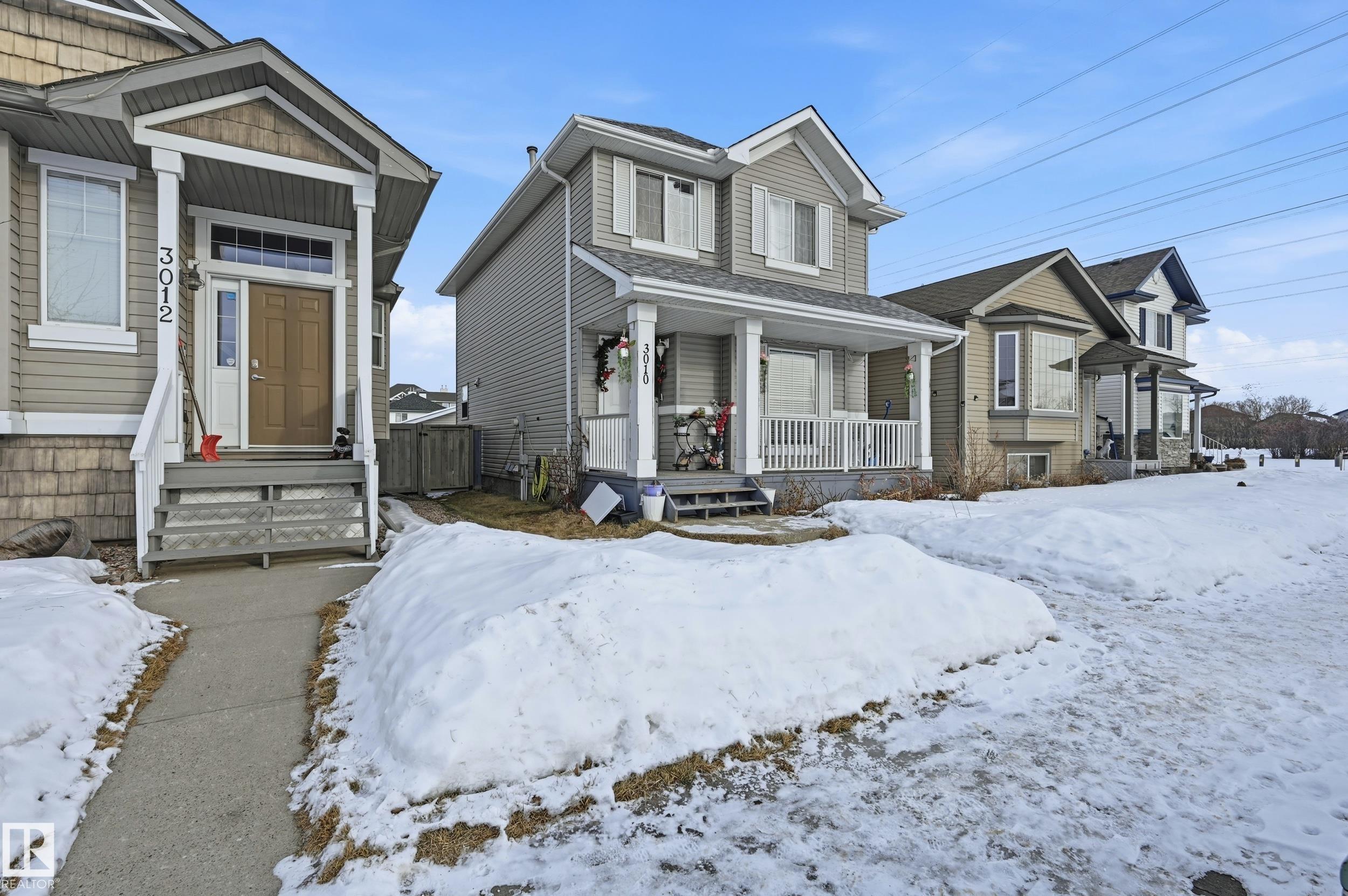 Photo 2 at 3010 32 Avenue NW, Silver Berry, Edmonton