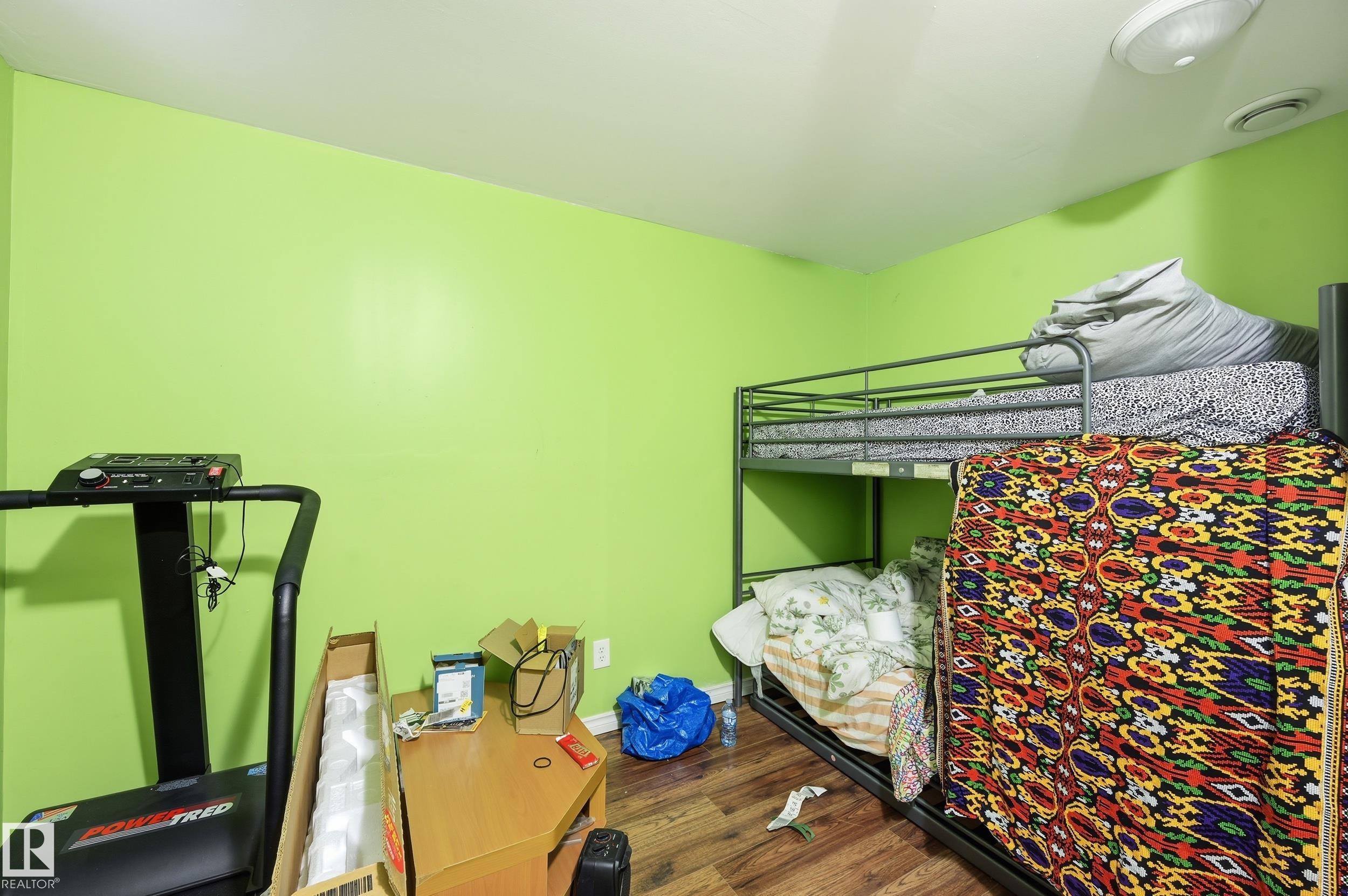 Photo 32 at 3010 32 Avenue NW, Silver Berry, Edmonton