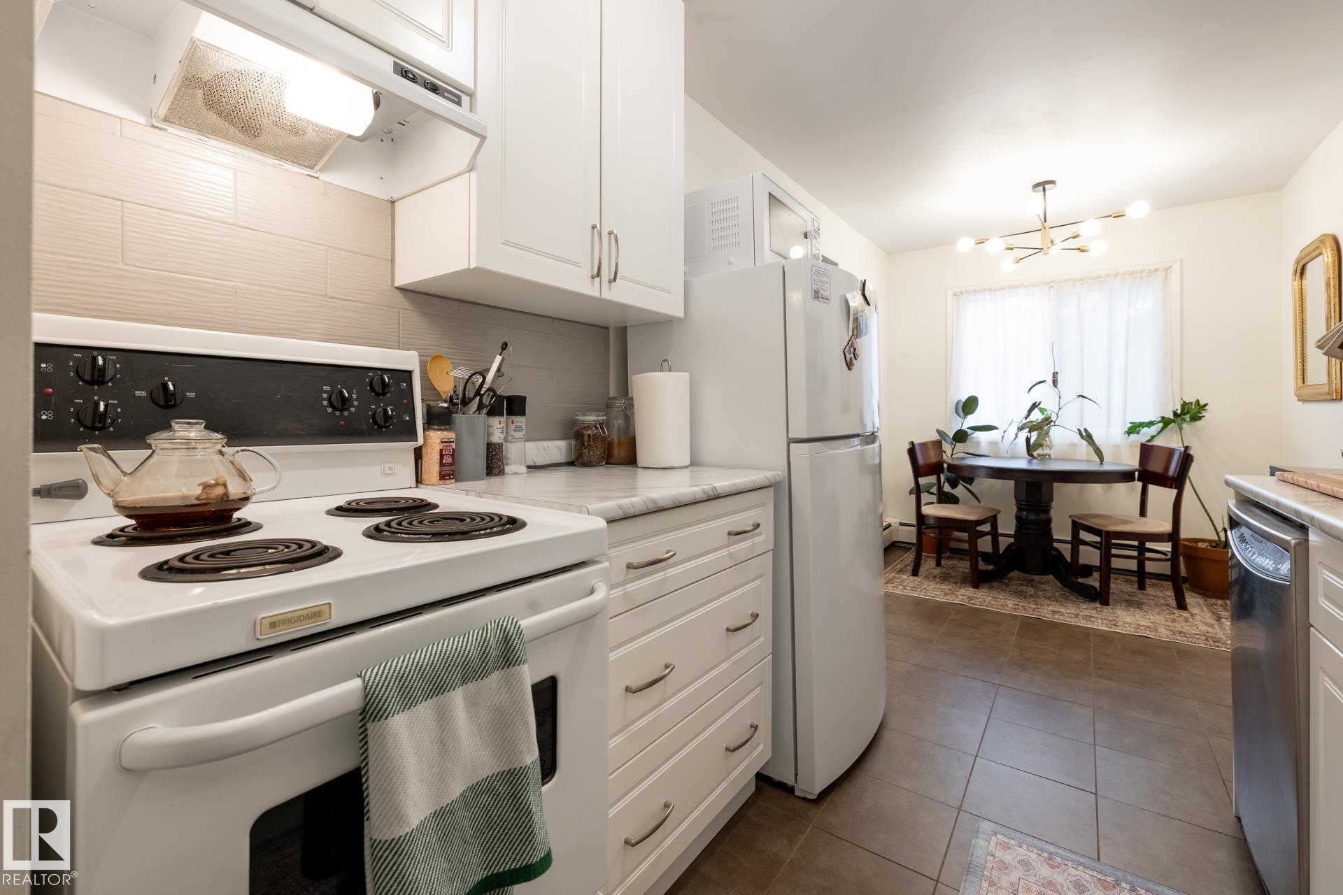 Photo 16 at 307 - 5730 Riverbend Road NW, Brander Gardens, Edmonton