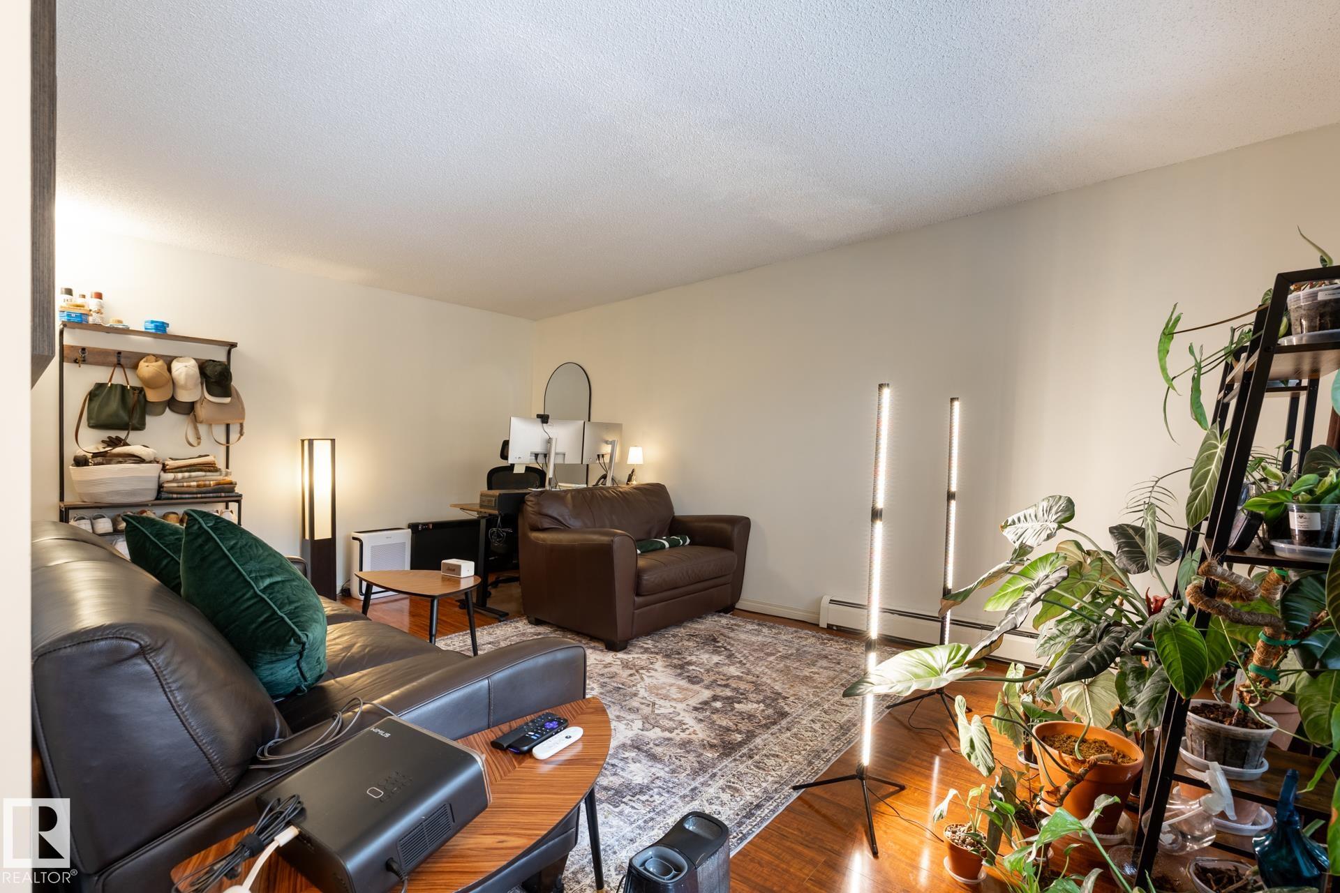 Photo 9 at 307 - 5730 Riverbend Road NW, Brander Gardens, Edmonton