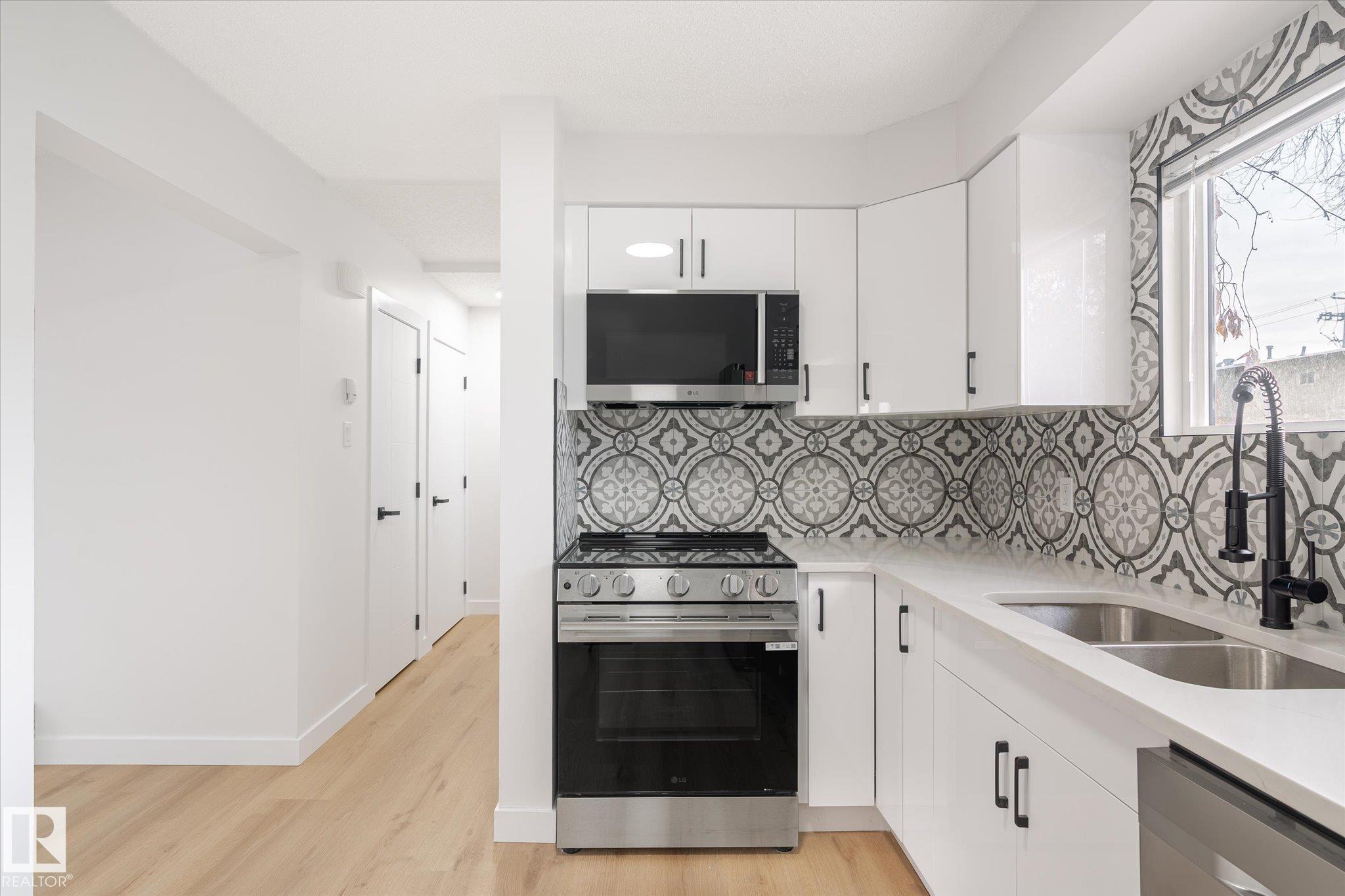 Photo 11 at 5105 106a Street NW, Pleasantview, Edmonton