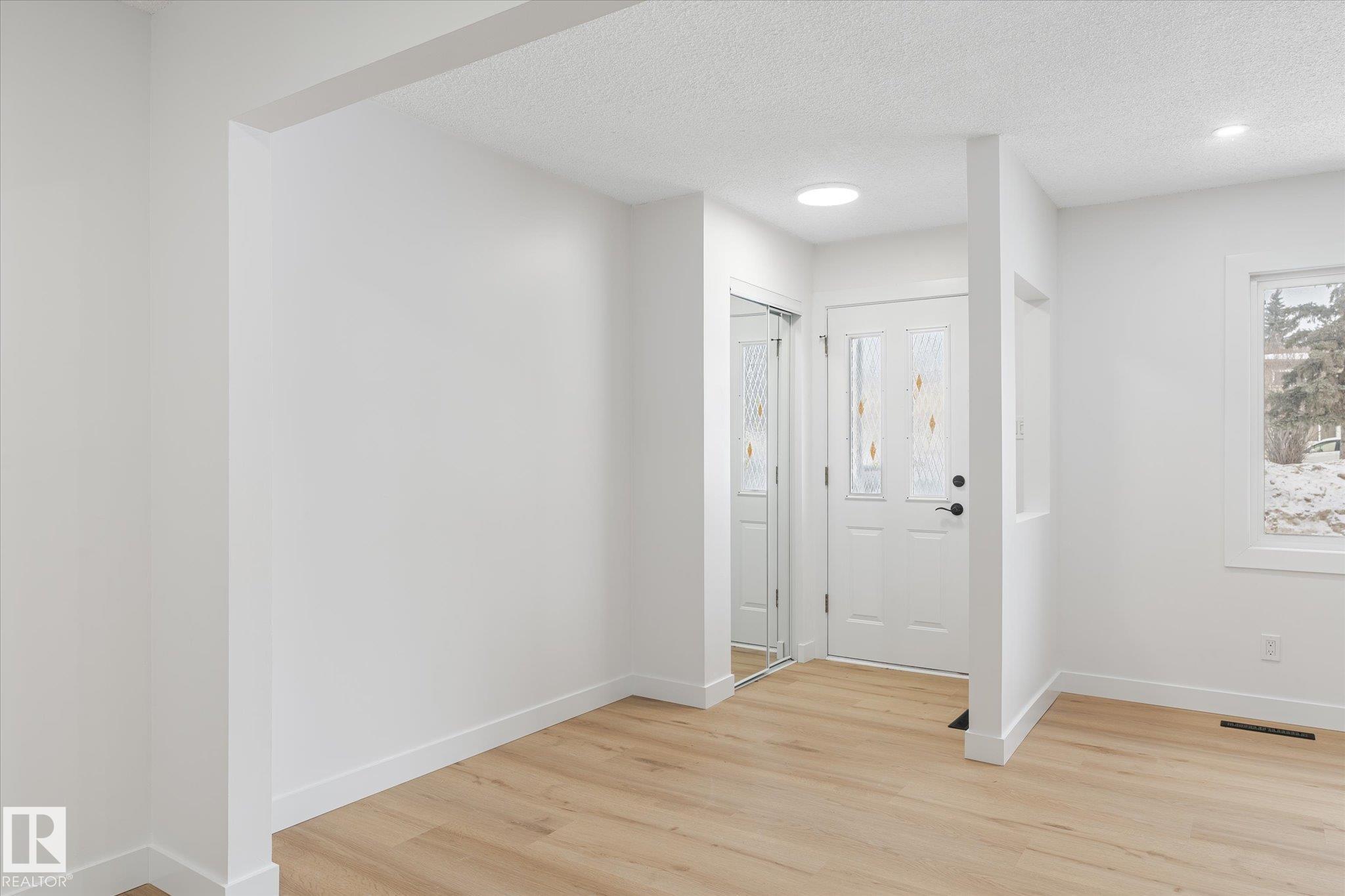 Photo 14 at 5105 106a Street NW, Pleasantview, Edmonton