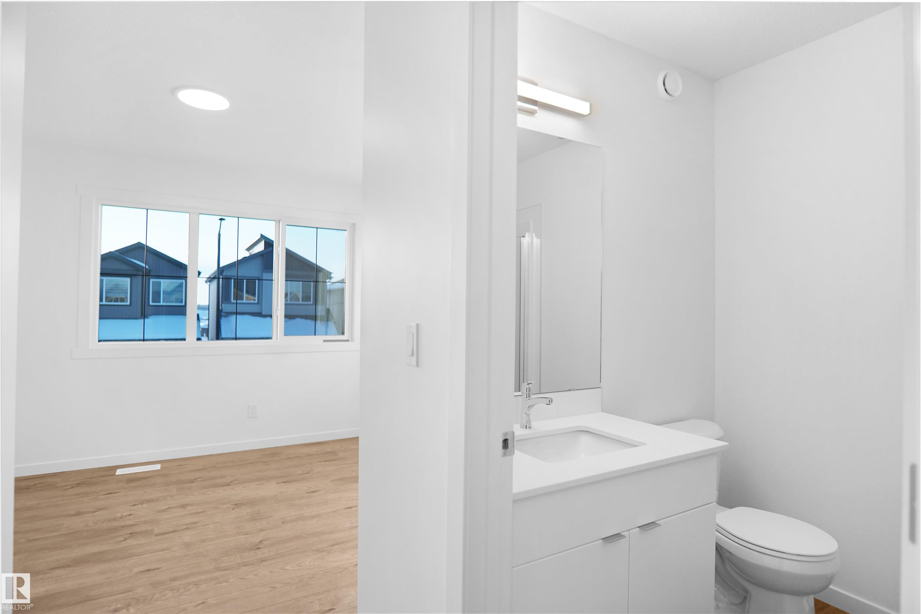 Photo 12 at 2107 210 Street NW, Stillwater, Edmonton